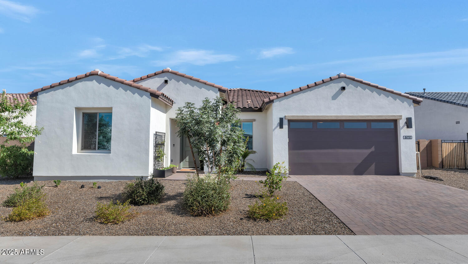 4418 W PARK VIEW Lane