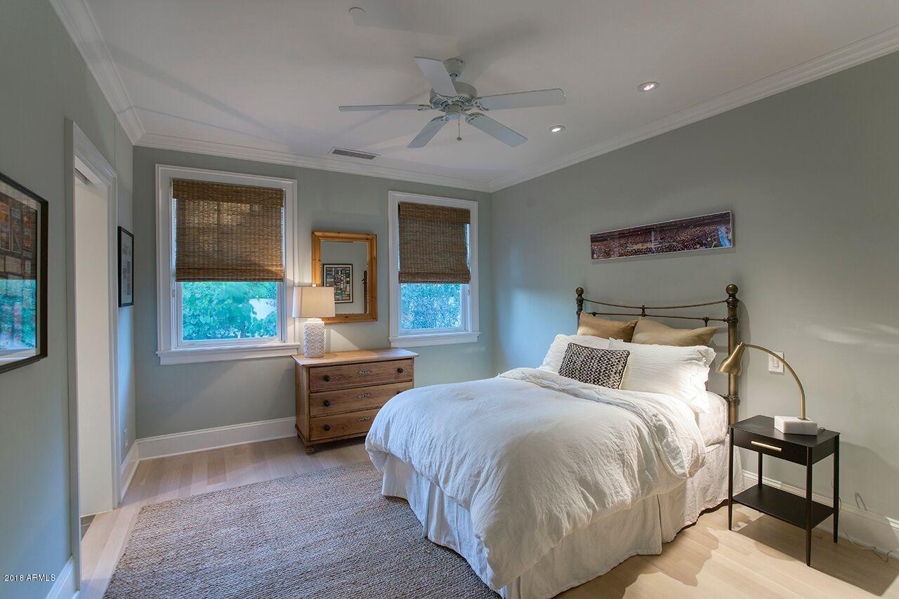 CAMELVIEW - Residential