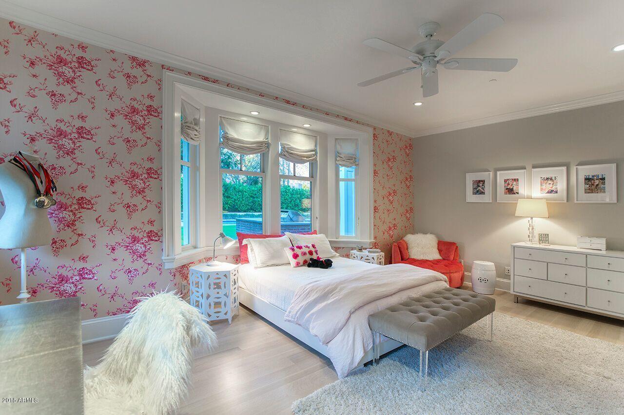 CAMELVIEW - Residential