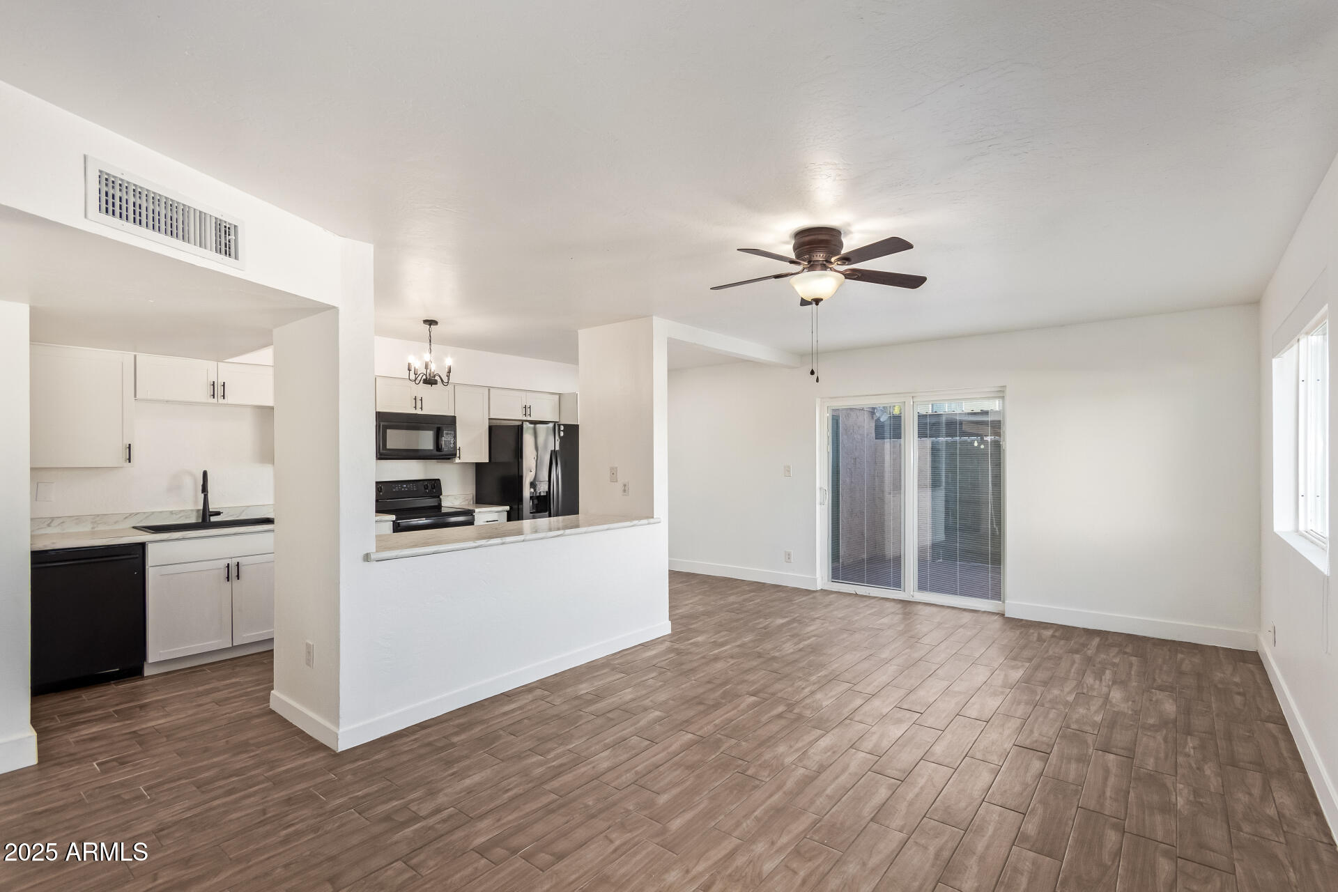1500 W RIO SALADO Parkway 124