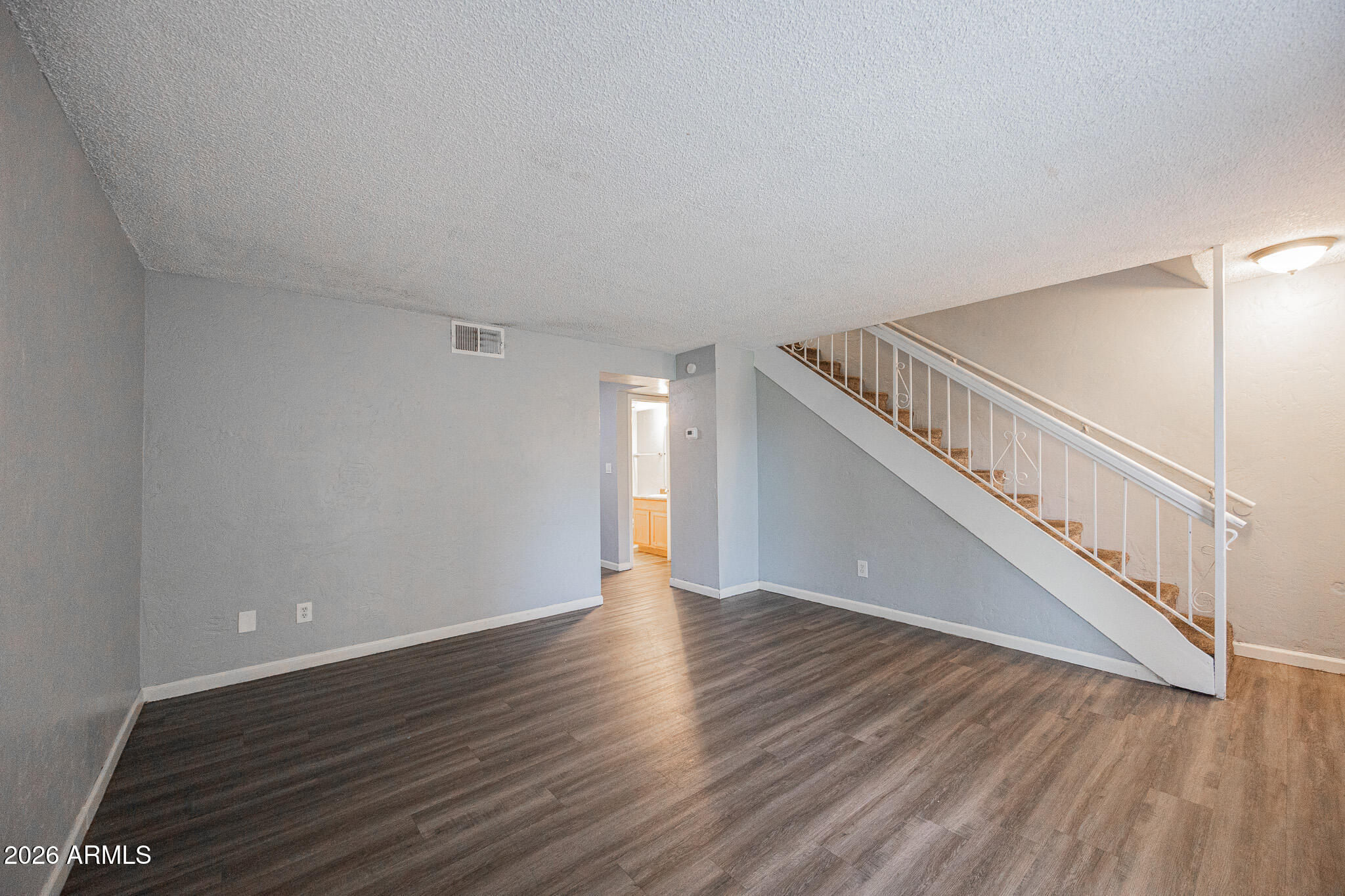 4615 N 39TH Avenue 24