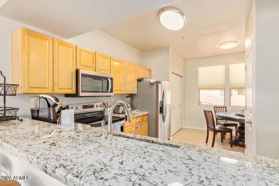 19777 N 76TH Street 3237