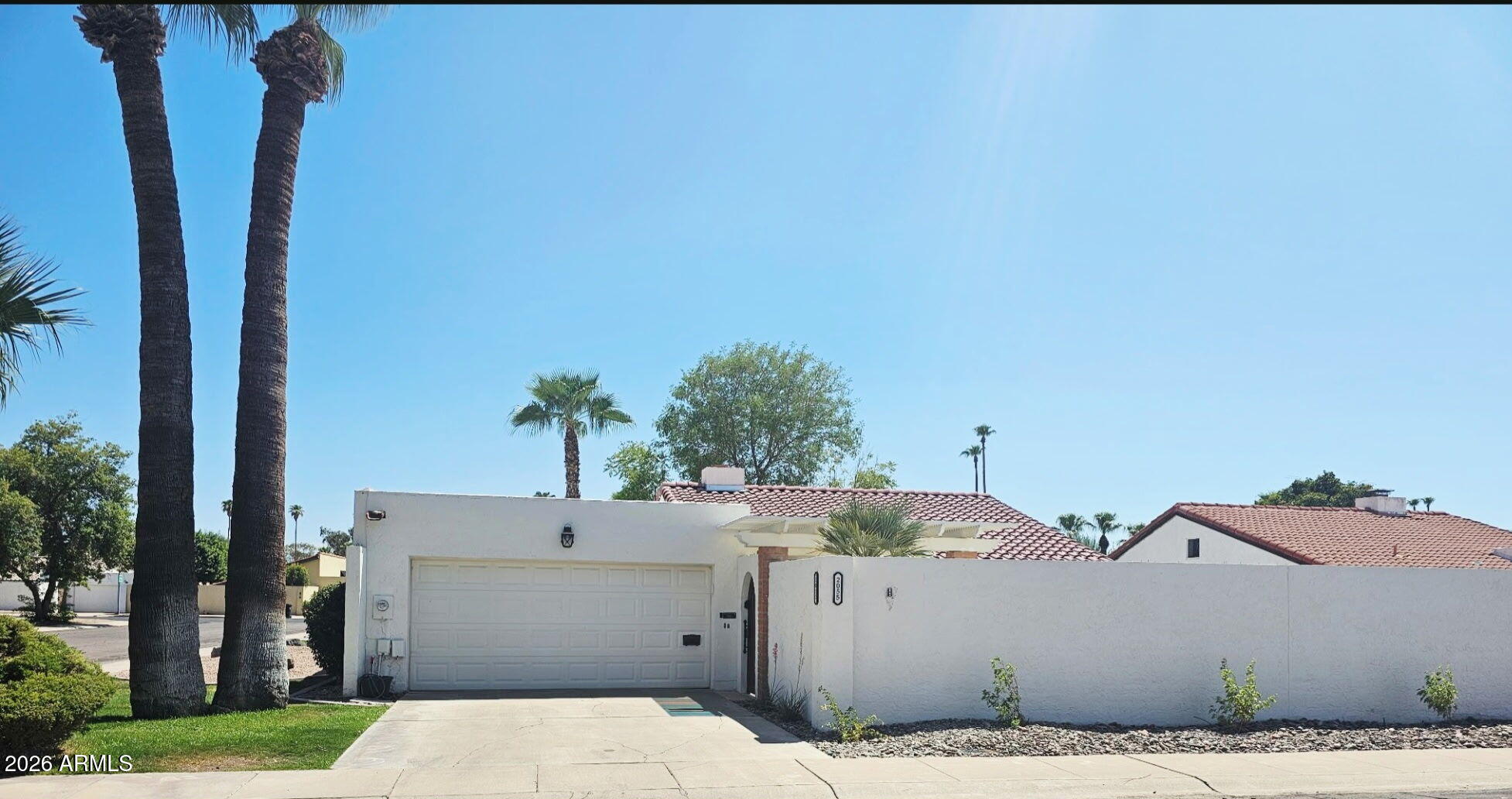 2055 E BISHOP Drive