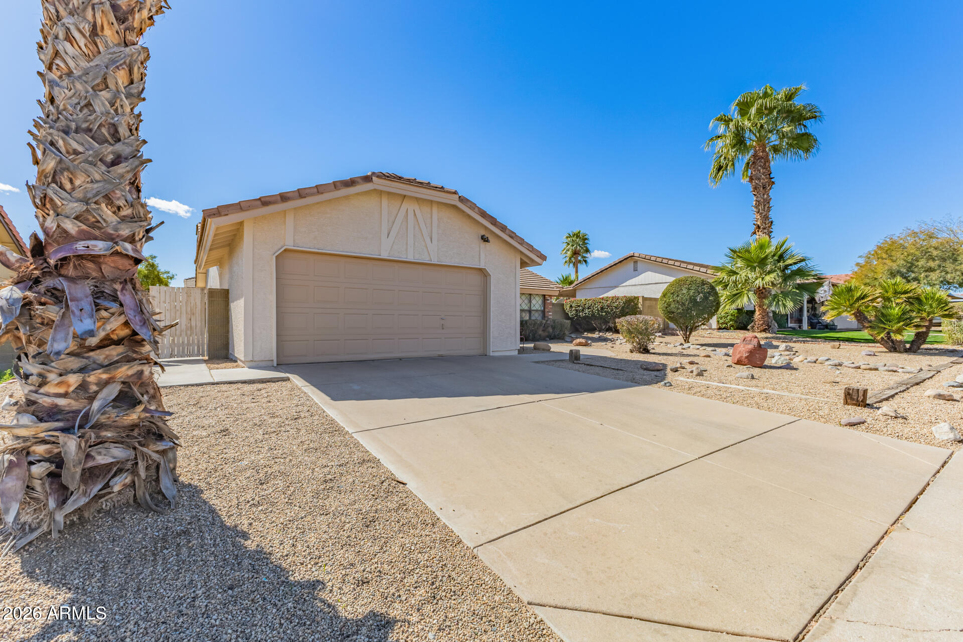 3861 E SALINAS Street