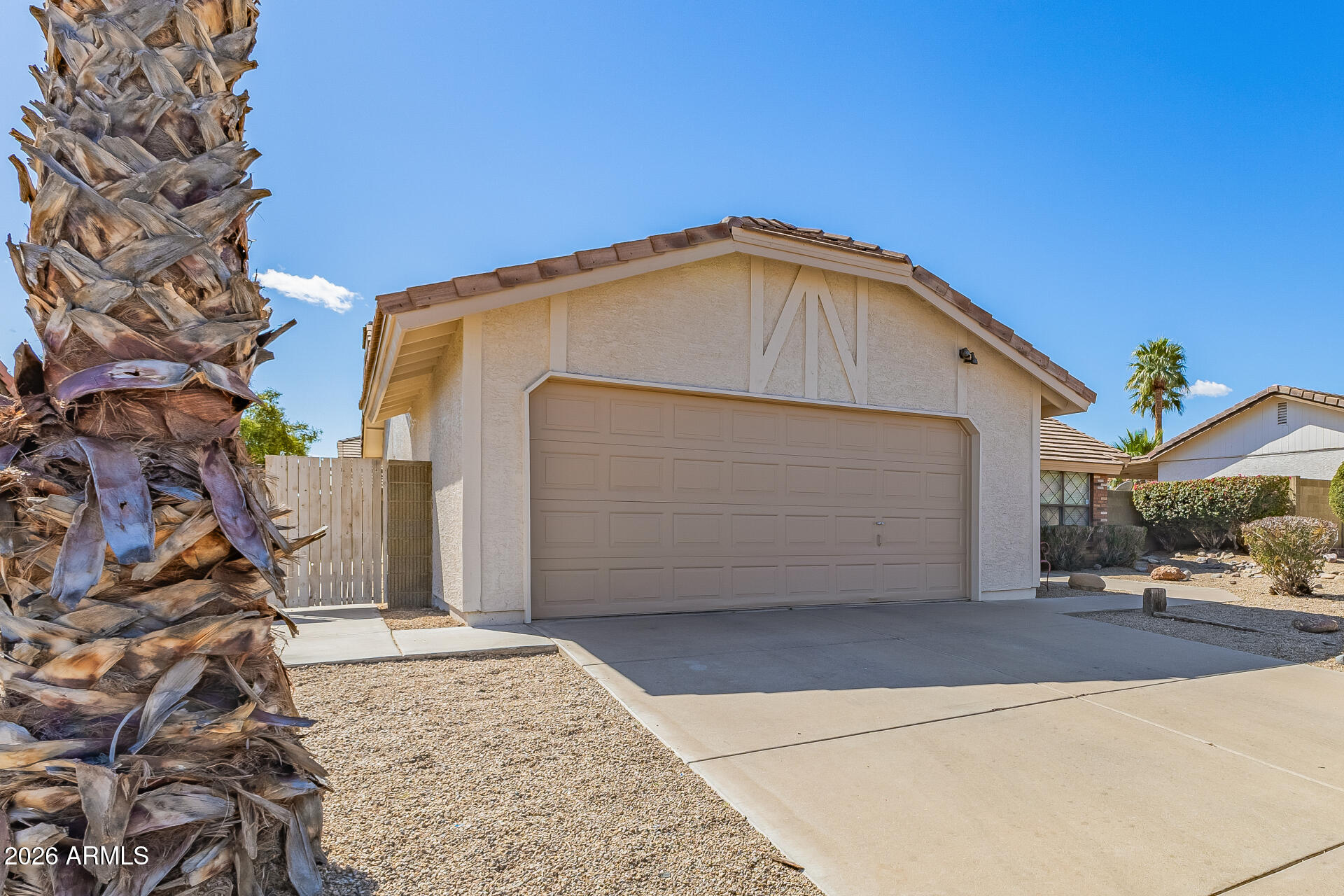 3861 E SALINAS Street