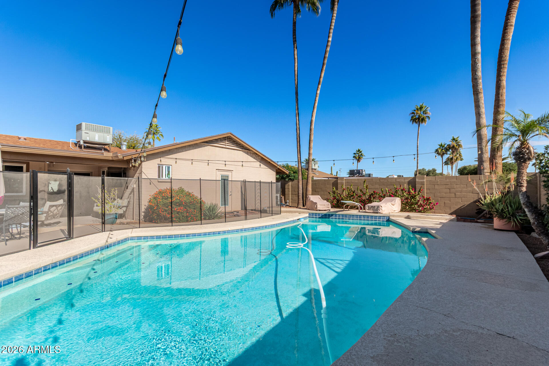 3927 E CORTEZ Street