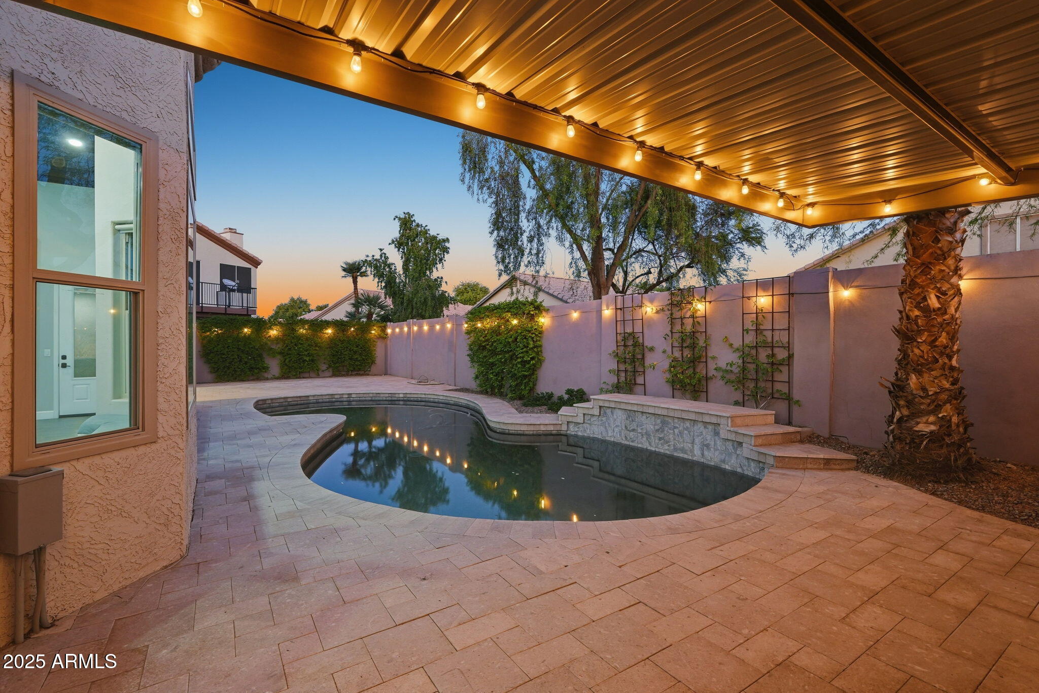 245 W SAGEBRUSH Street