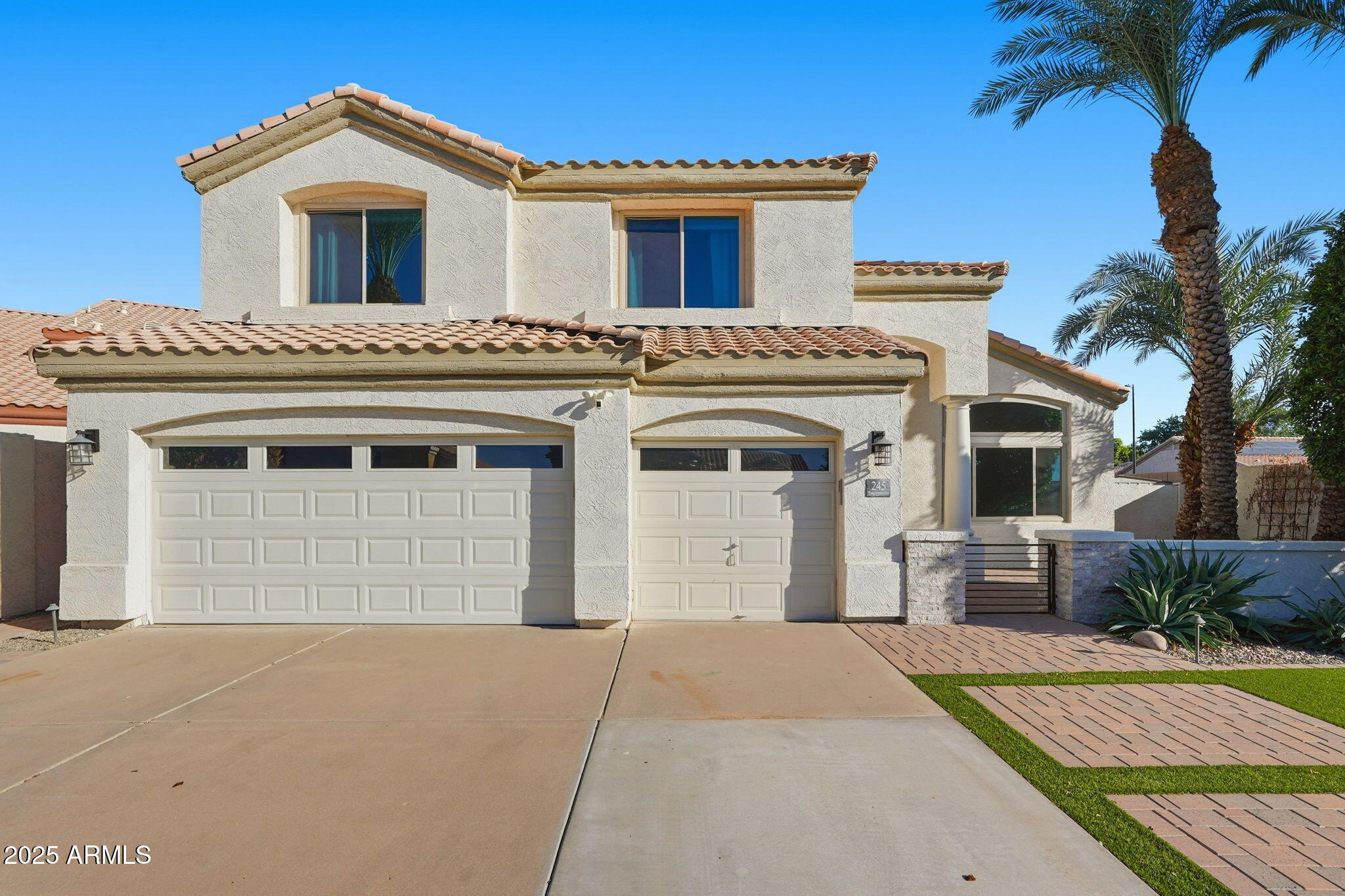 245 W SAGEBRUSH Street