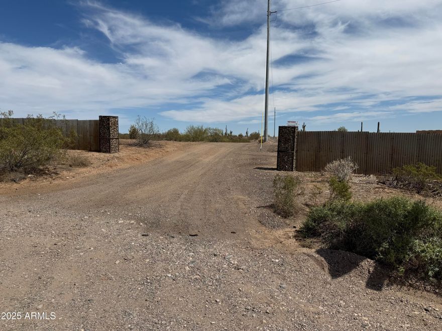 Fantastic 2-acre horse property in a great location!! Right off a paved road!! Beautiful mountain views, no flood zone and power is right at the property line. Has a shared well! Partially fenced with metal panels and rock pillars, offering security and privacy! Close to arenas and Dillons Restaurant/Bar! Come build your dream horse facility on this beautiful property!