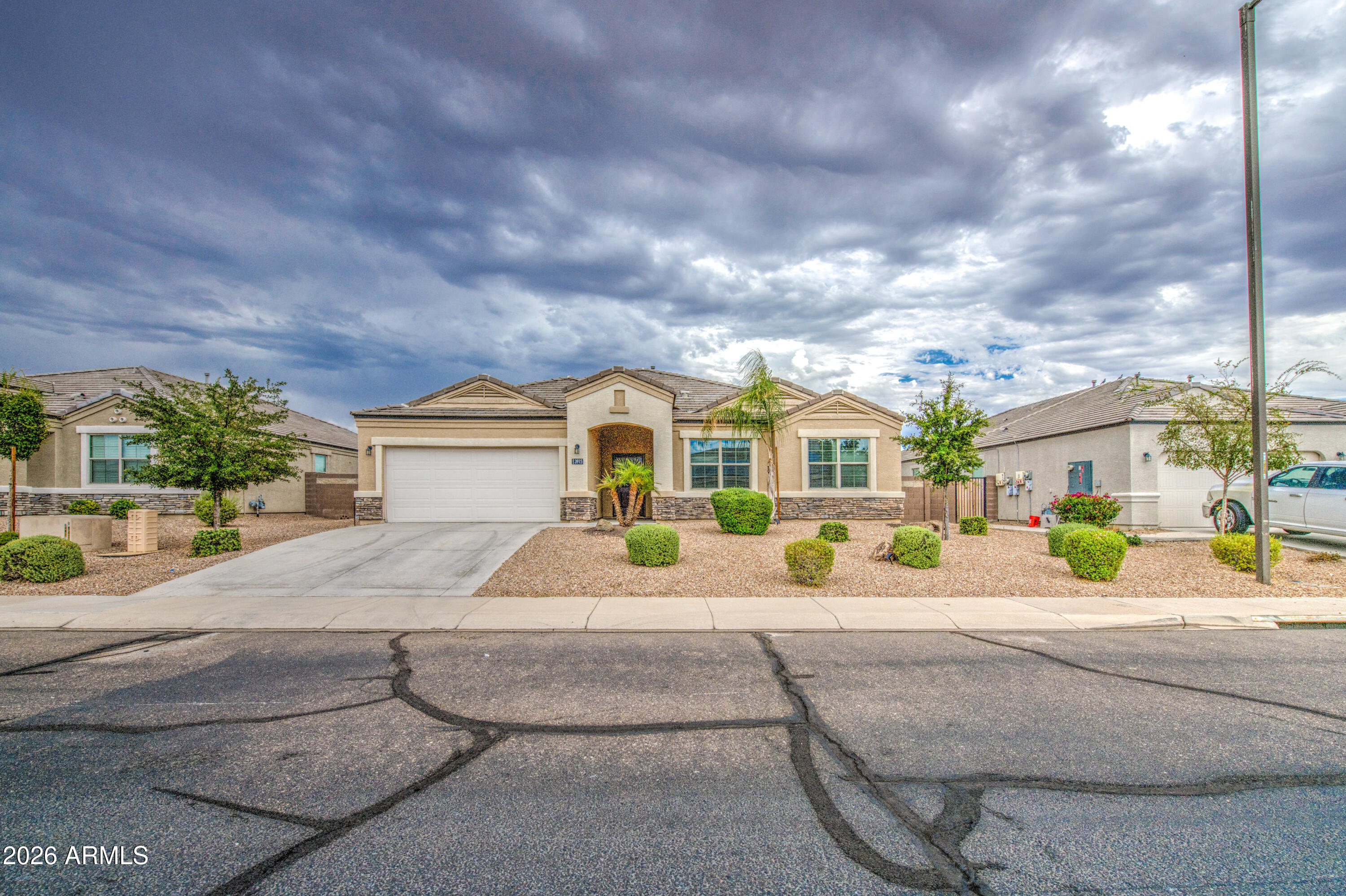 3915 N BROOKLYN Drive