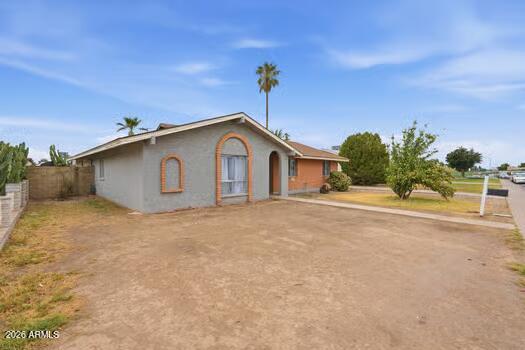 3709 W YUCCA Street