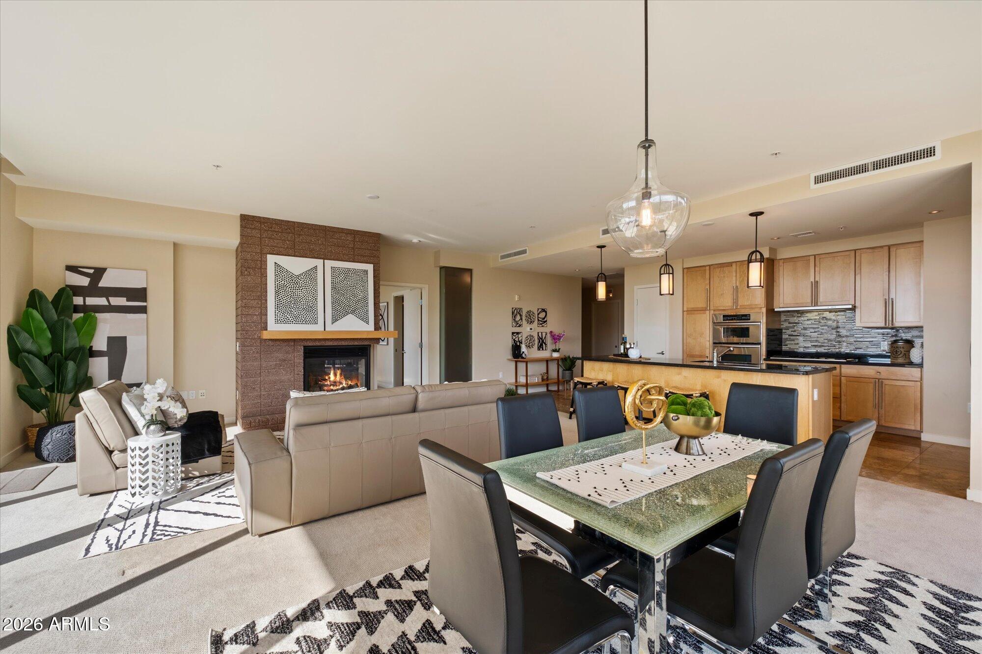 208 W Portland Street 262