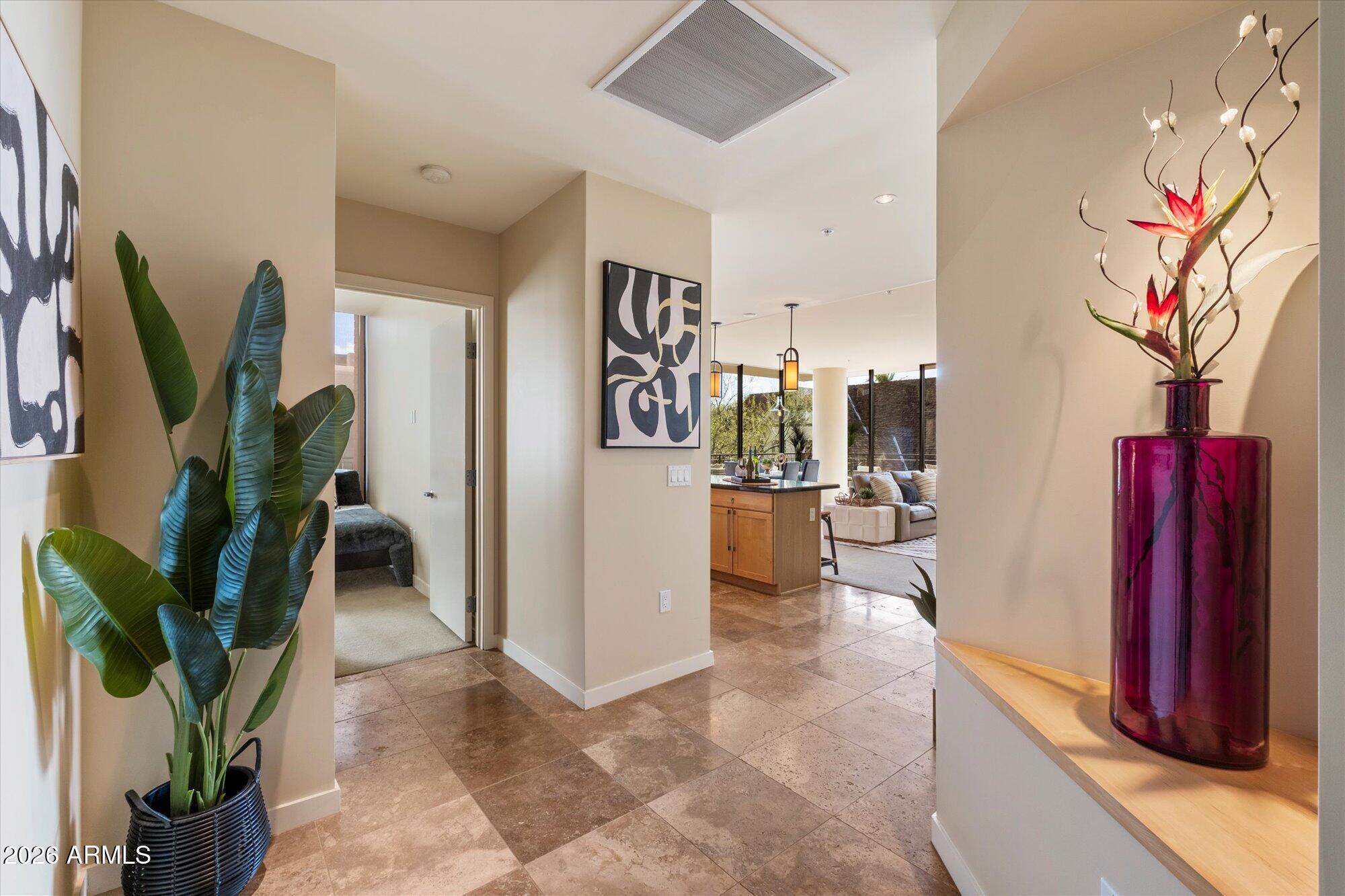 Phoenix, Arizona, 85003, United States, 2 Bedrooms Bedrooms, ,2 BathroomsBathrooms,Residential,Active,2028777