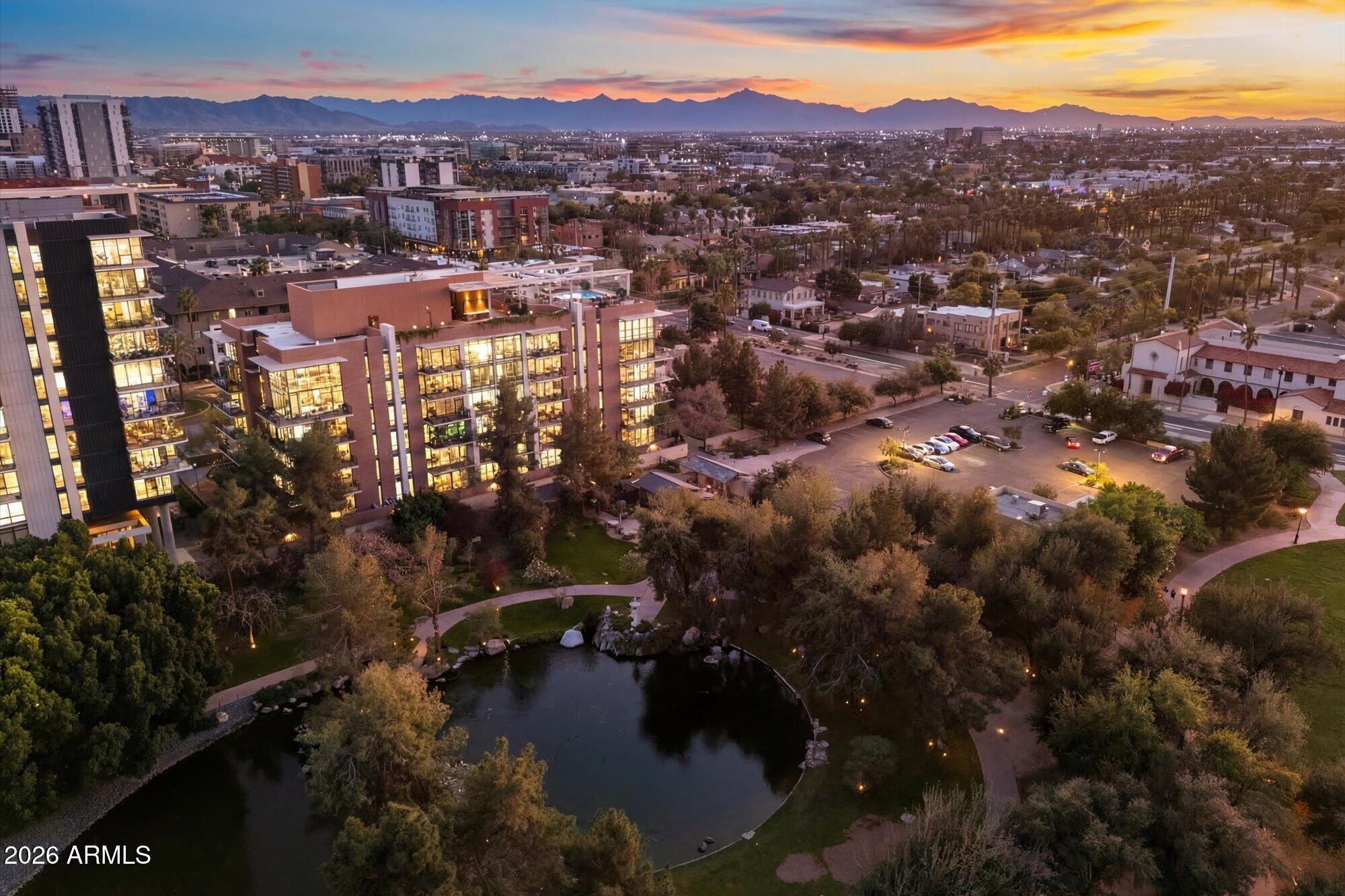 Phoenix, Arizona, 85003, United States, 2 Bedrooms Bedrooms, ,2 BathroomsBathrooms,Residential,Active,2028777