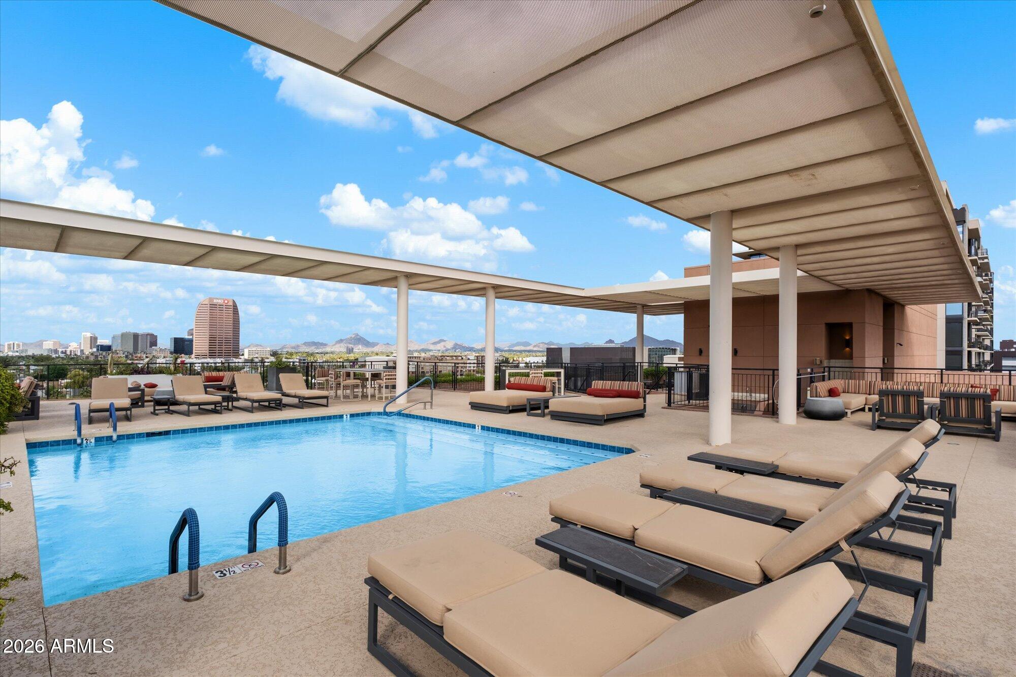 Phoenix, Arizona, 85003, United States, 2 Bedrooms Bedrooms, ,2 BathroomsBathrooms,Residential,Active,2028777