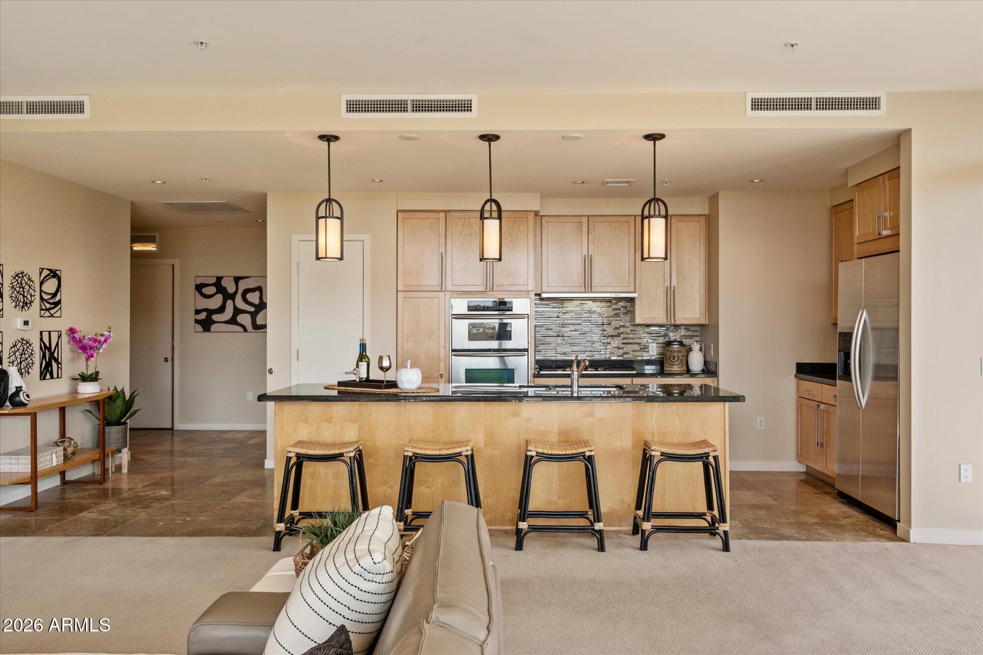 Phoenix, Arizona, 85003, United States, 2 Bedrooms Bedrooms, ,2 BathroomsBathrooms,Residential,Active,2028777
