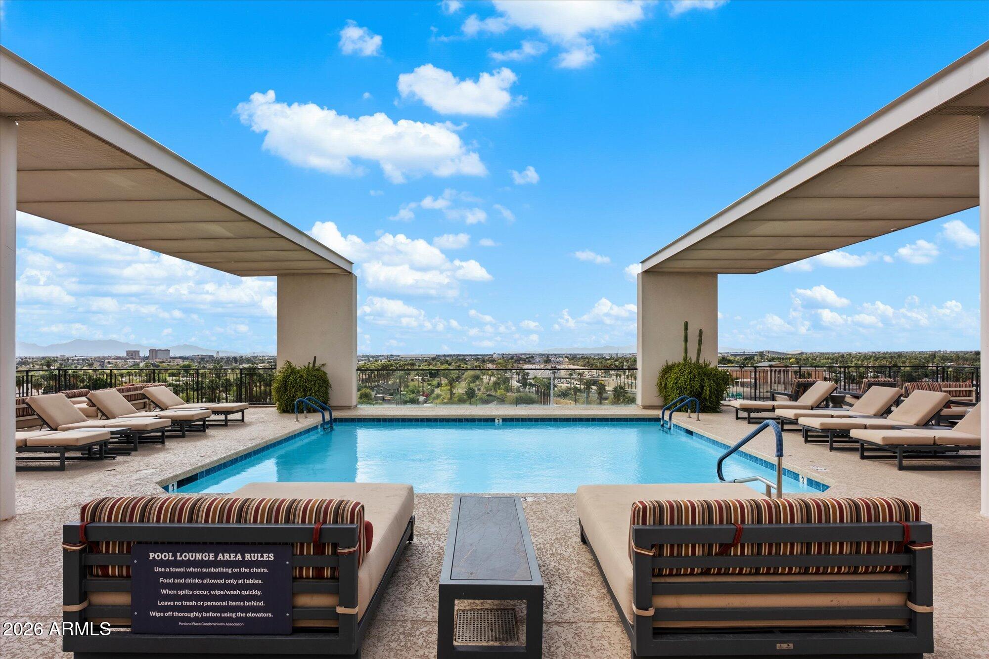 Phoenix, Arizona, 85003, United States, 2 Bedrooms Bedrooms, ,2 BathroomsBathrooms,Residential,Active,2028777