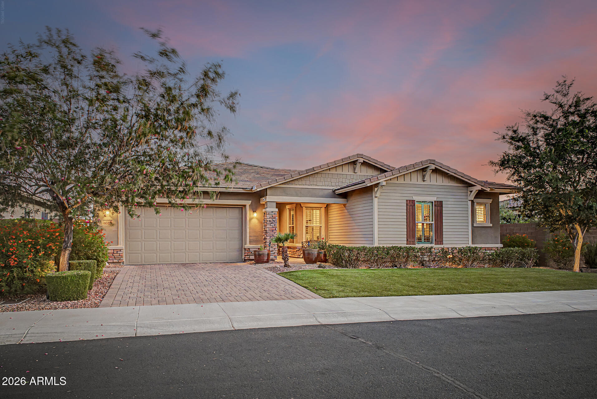 9323 W YELLOW BIRD Lane