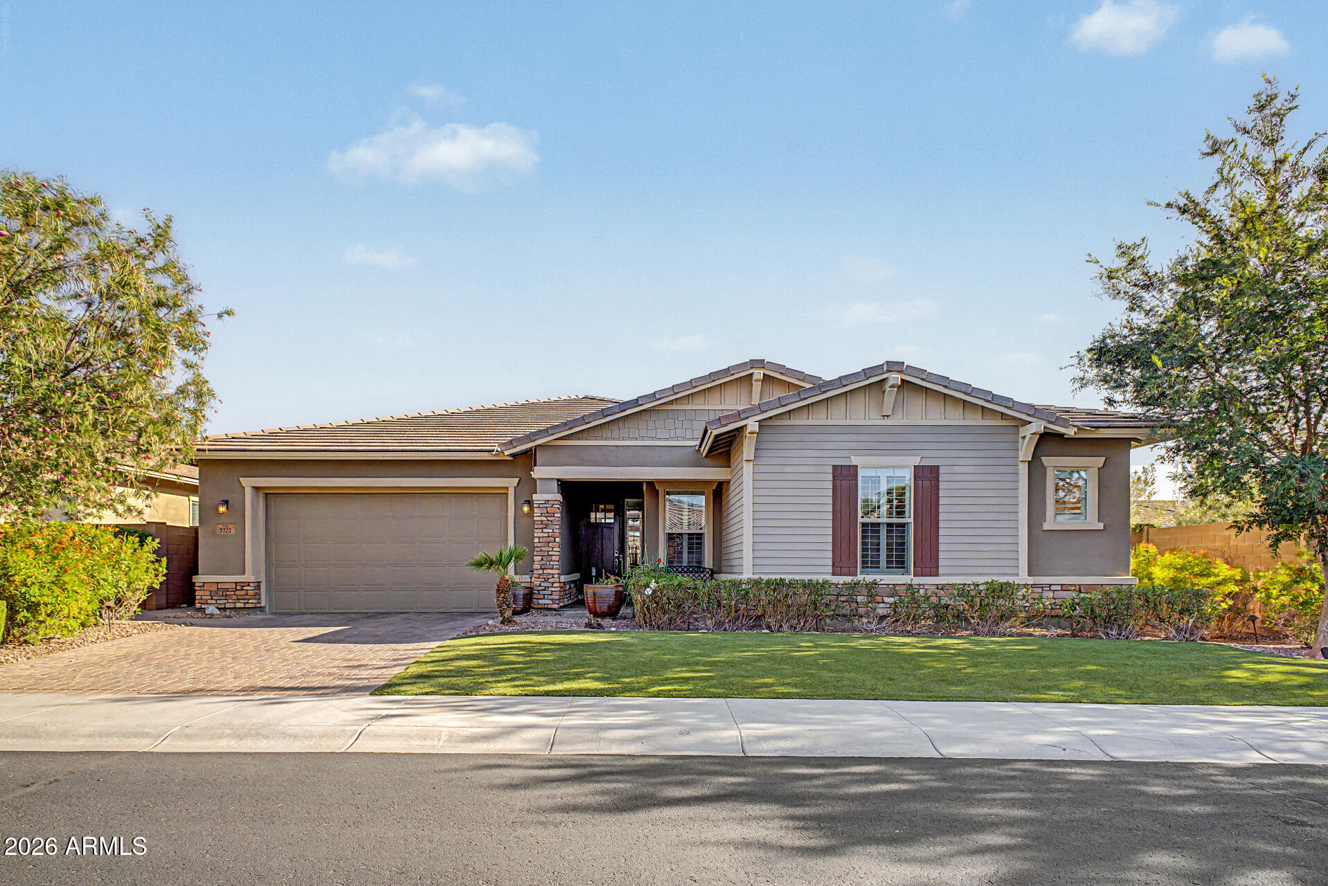 9323 W YELLOW BIRD Lane