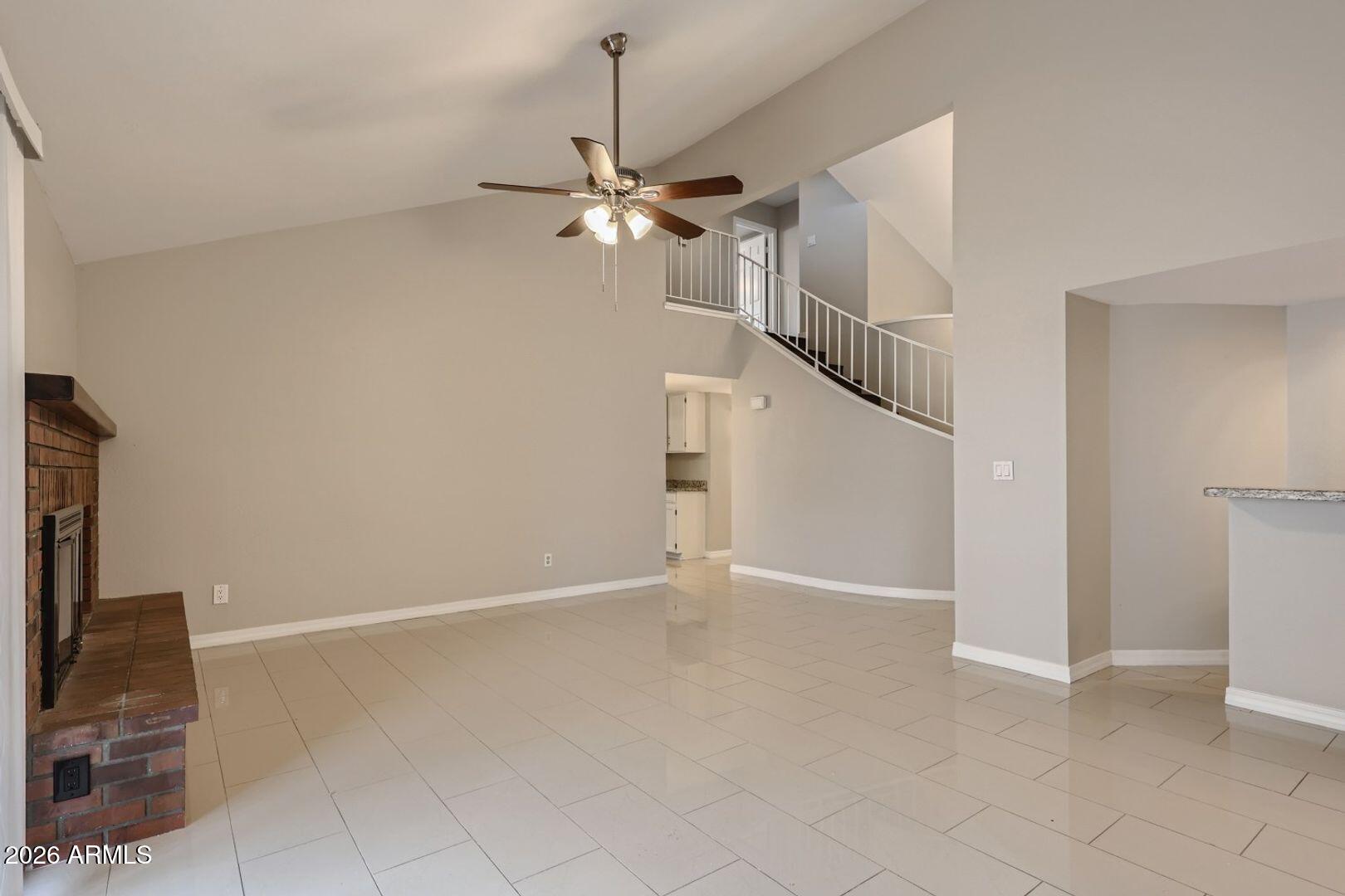 5337 W DESERT HILLS Drive