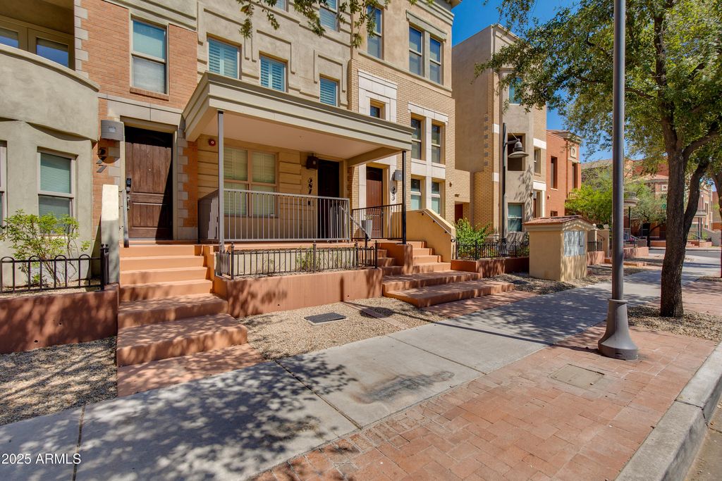 Photo of 581 S Roosevelt Street, Tempe, AZ 85281 (MLS # 6915932)