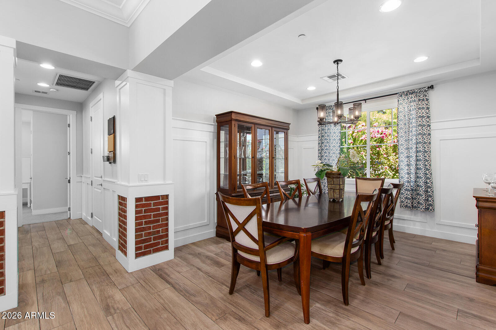 3412 N KACHINA Lane