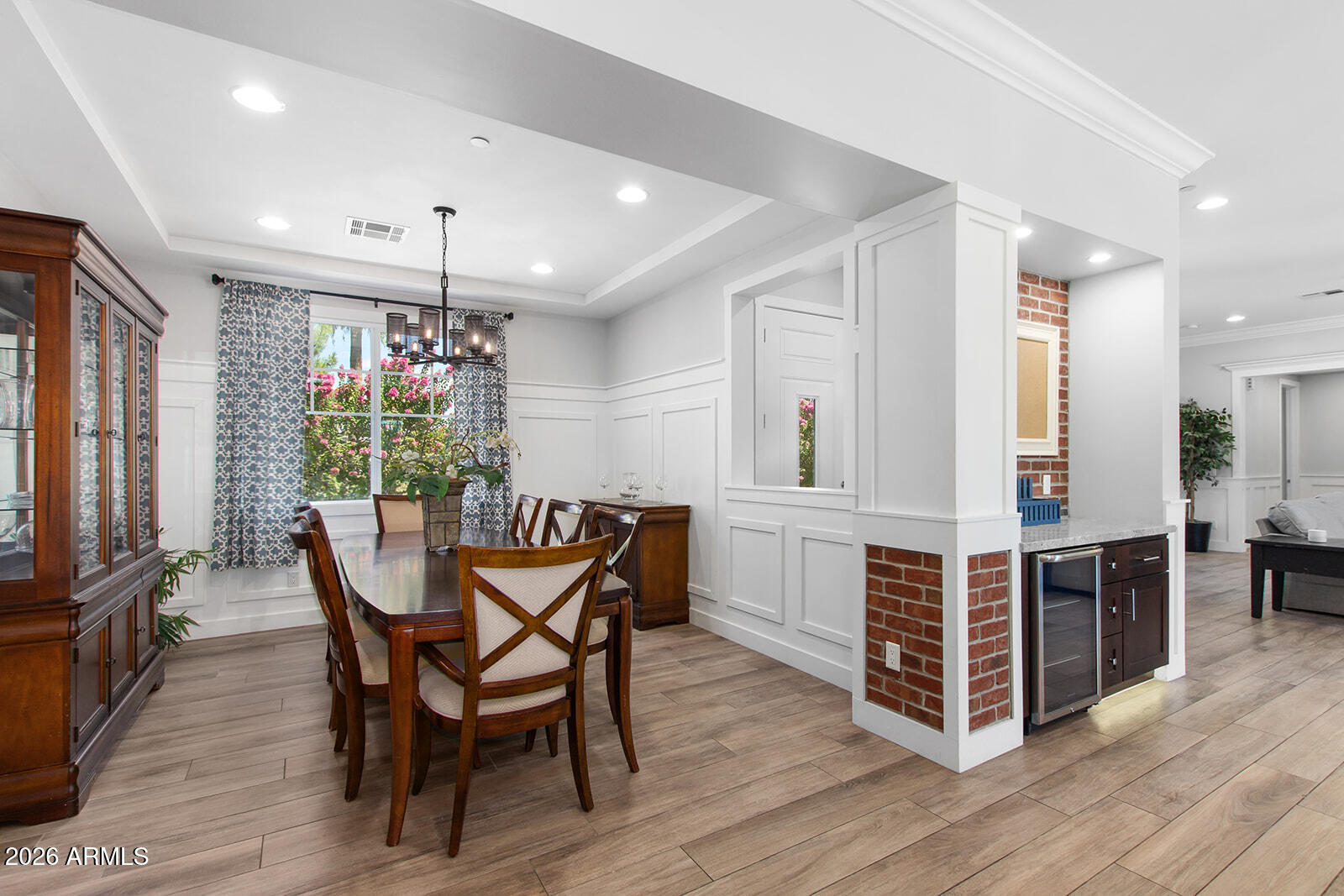 3412 N KACHINA Lane