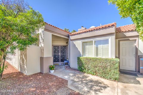 Photo of 1441 W Lobster Trap Drive, Gilbert, AZ 85233 (MLS # 6998189)