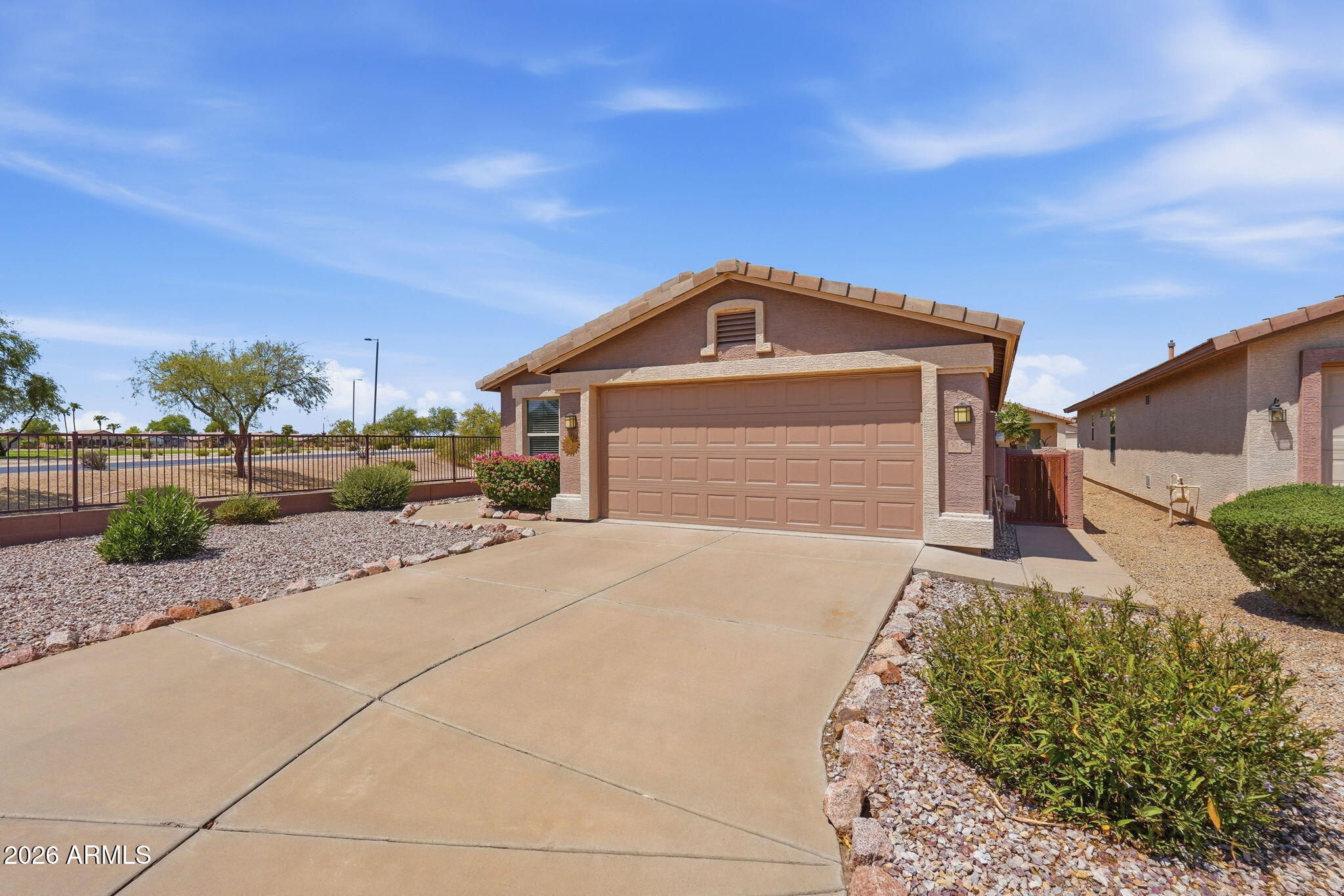 3354 E BELLERIVE Place