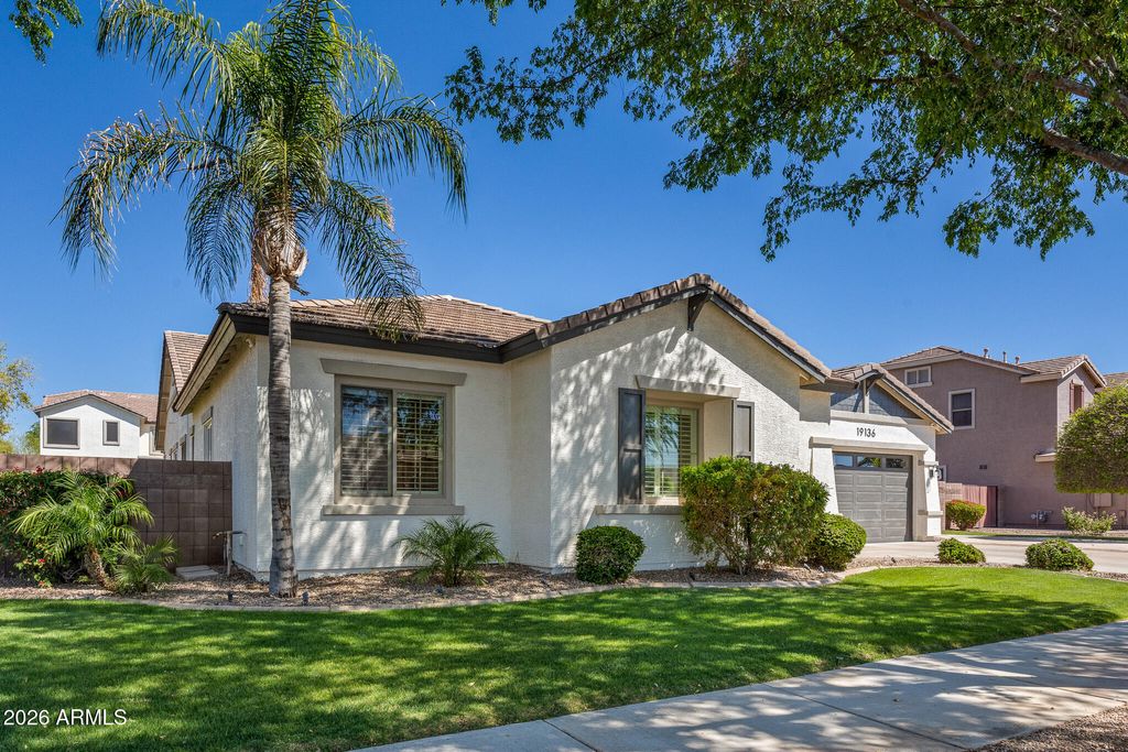 Photo of 19136 E Canary Way, Queen Creek, AZ 85142 (MLS # 7001445)