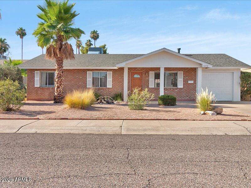 8226 E Plaza Avenue