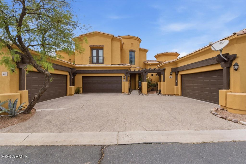Photo of 5370 S Desert Dawn Drive #42, Gold Canyon, AZ 85118 (MLS # 7012148)