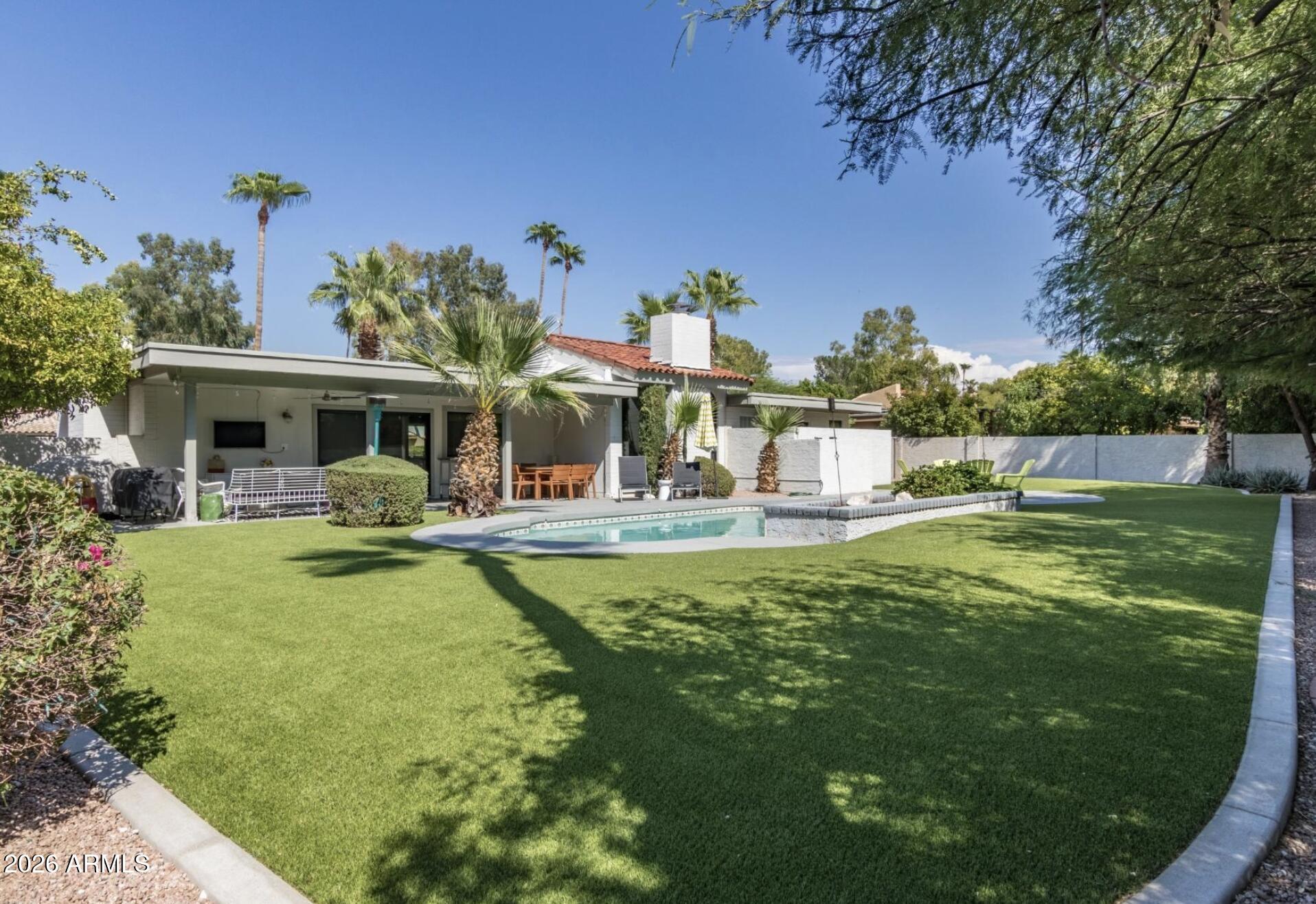 8405 E VIA DE JARDIN --