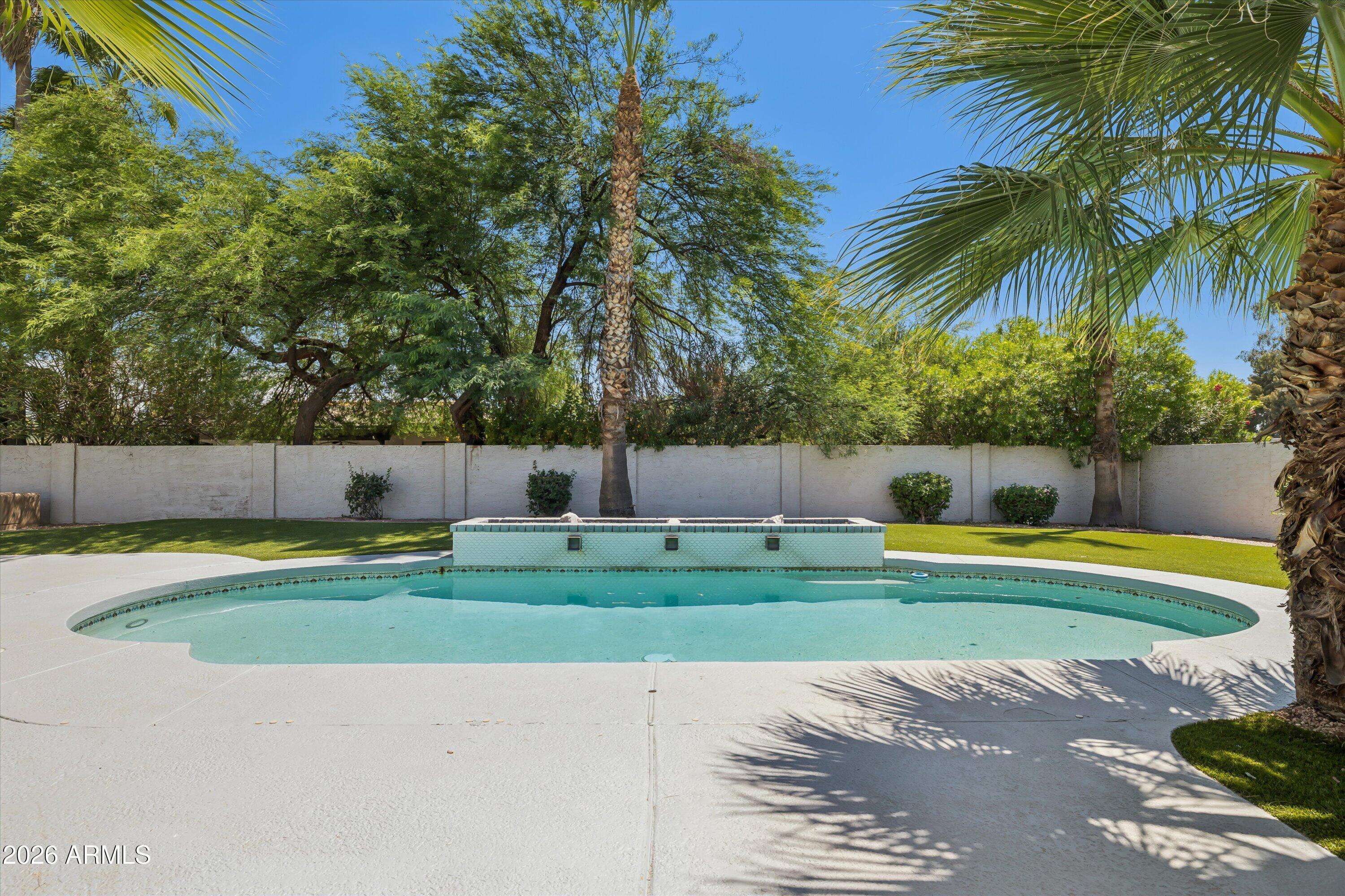 8405 E VIA DE JARDIN --