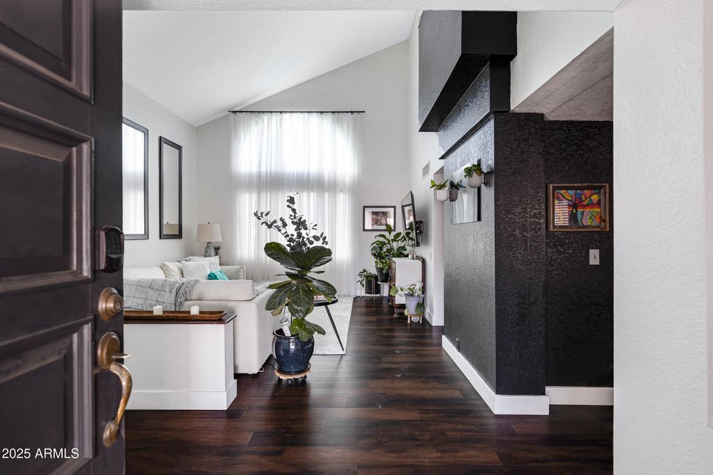 Photo of 6739 W Topeka Drive, Glendale, AZ 85308 (MLS # 6989282)