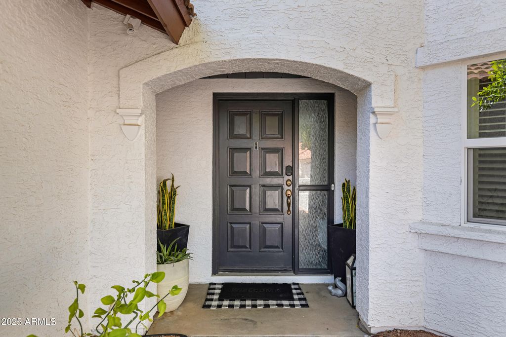 Photo of 6739 W Topeka Drive, Glendale, AZ 85308 (MLS # 6989282)