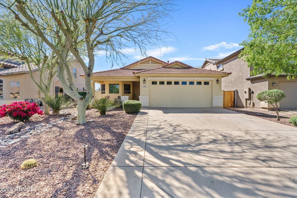 Photo of 105 W Dexter Way, San Tan Valley, AZ 85143 (MLS # 6993364)