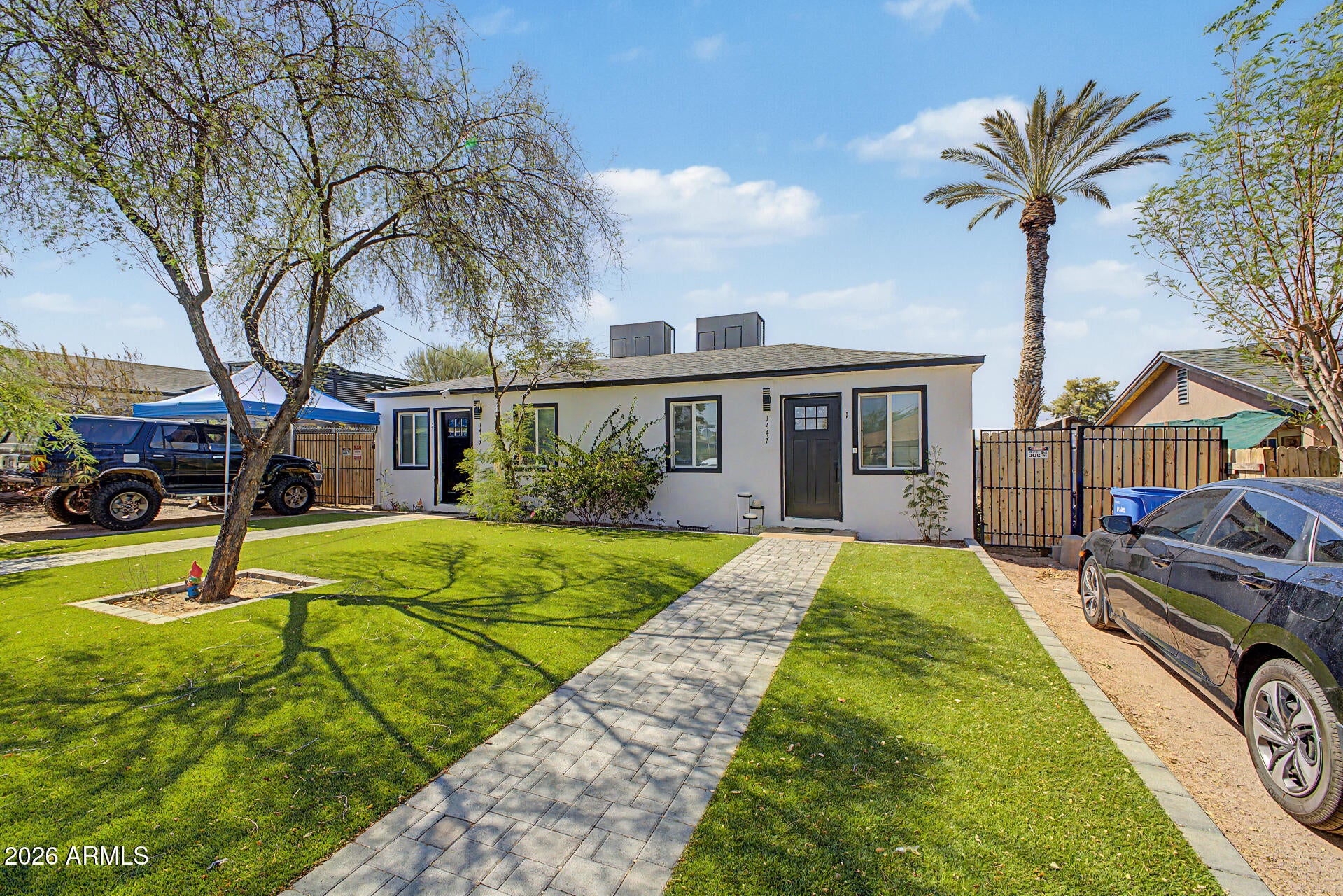 1447 E MOUNTAIN VIEW Road