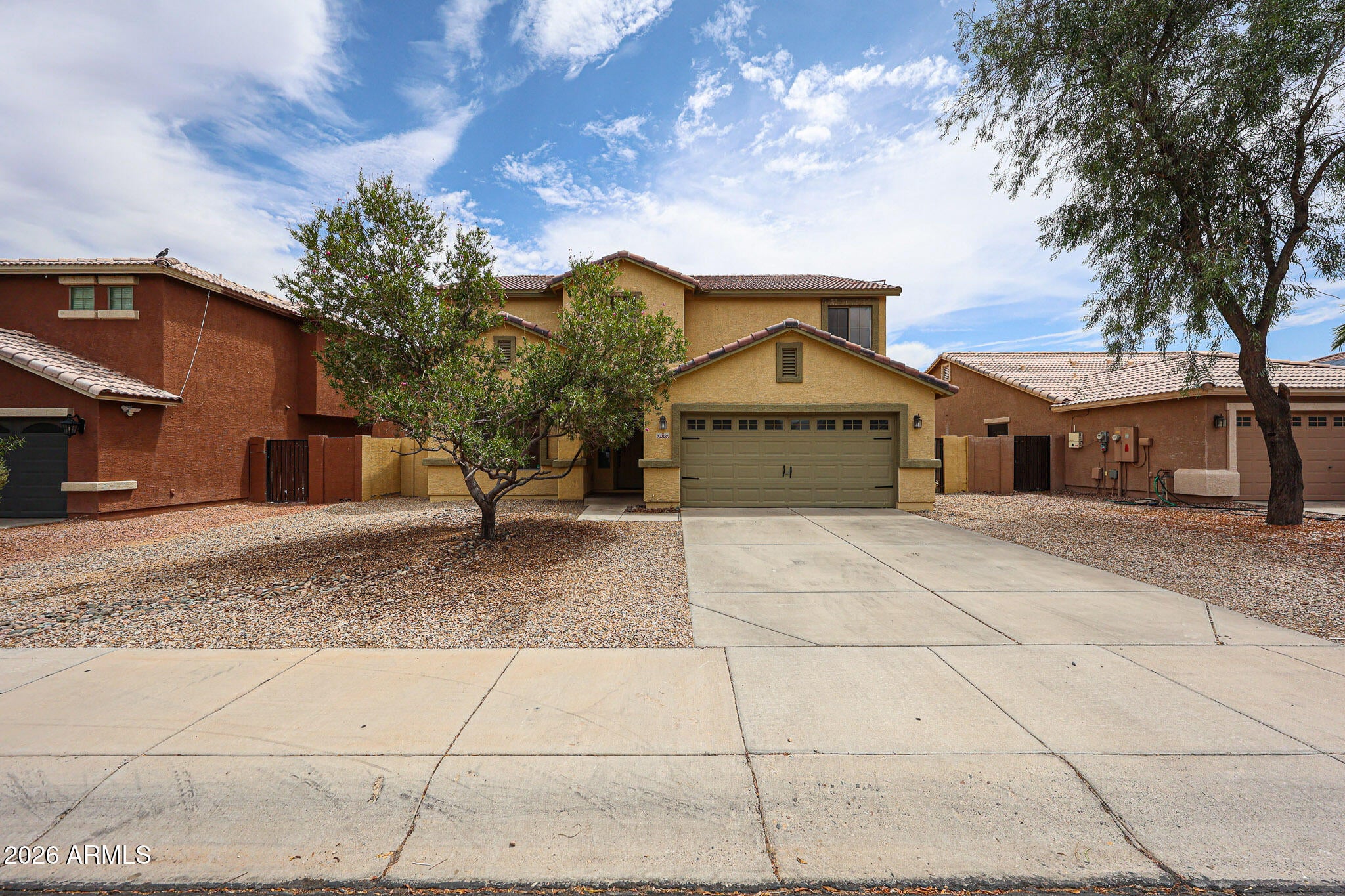 24885 W WAYLAND Drive