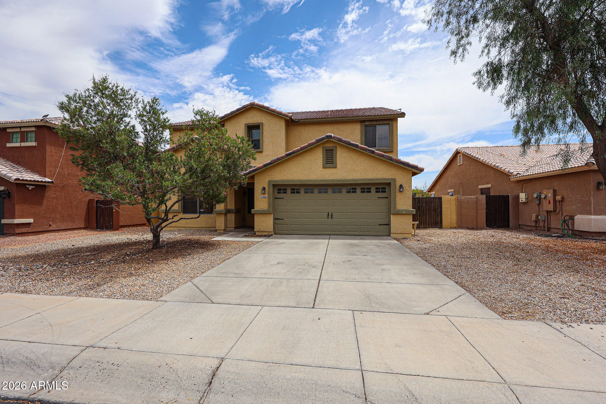 24885 W WAYLAND Drive