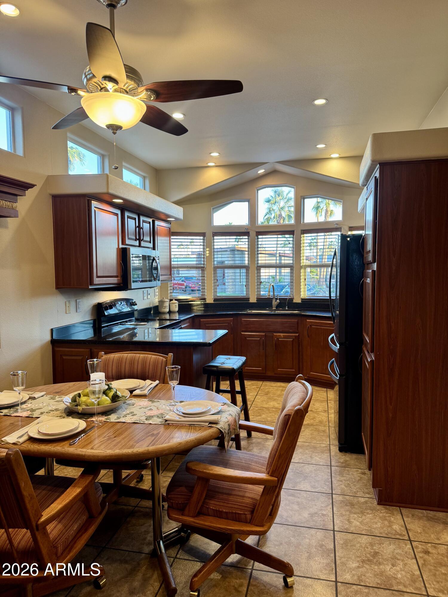 128 E AZTEC Boulevard 214