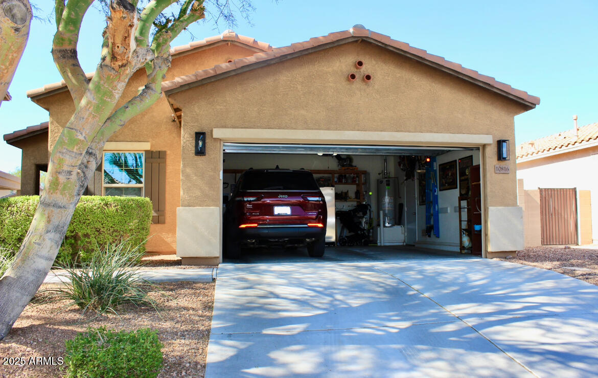 10816 W COTTONTAIL Lane