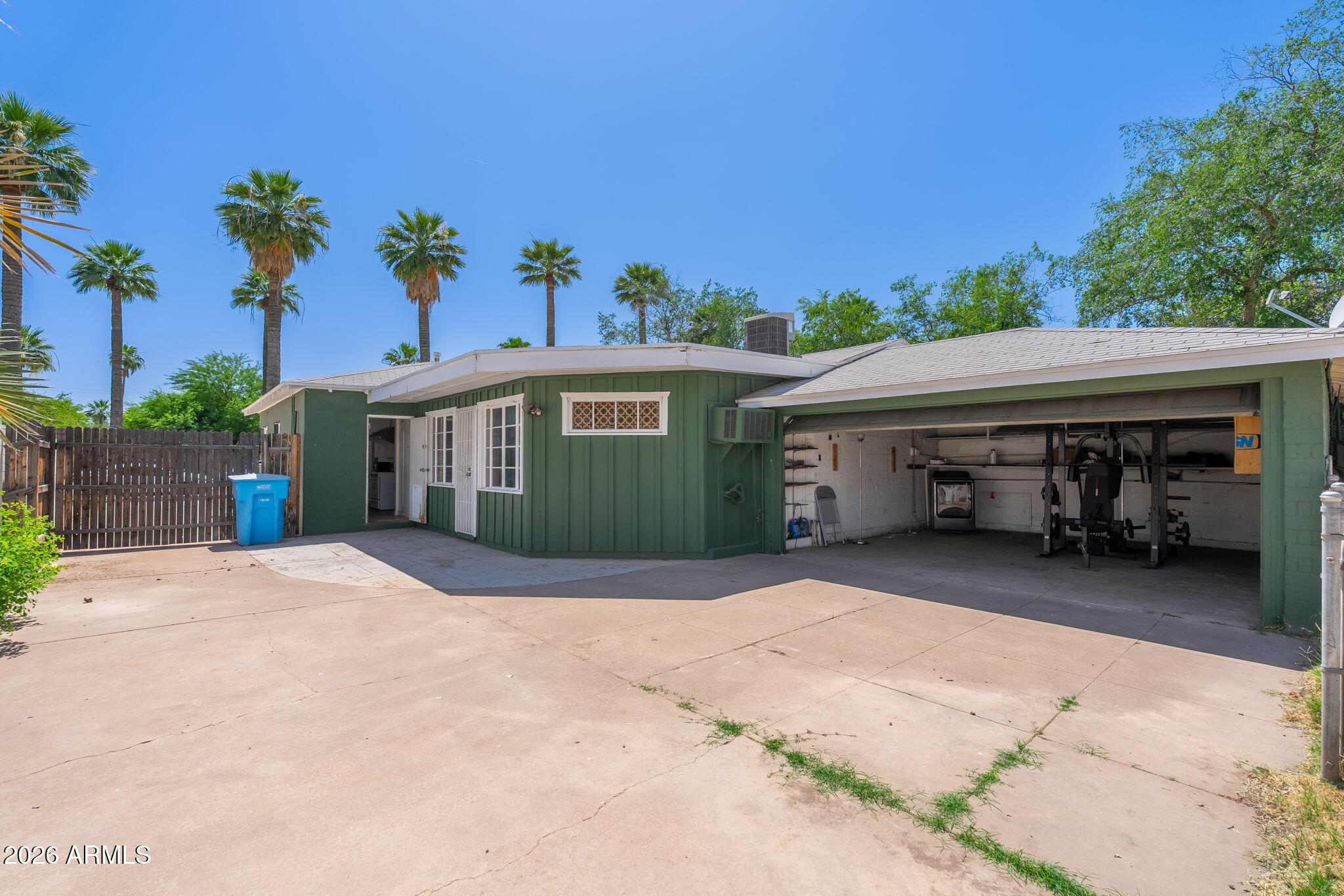 FAIRVIEW HOMES - Residential