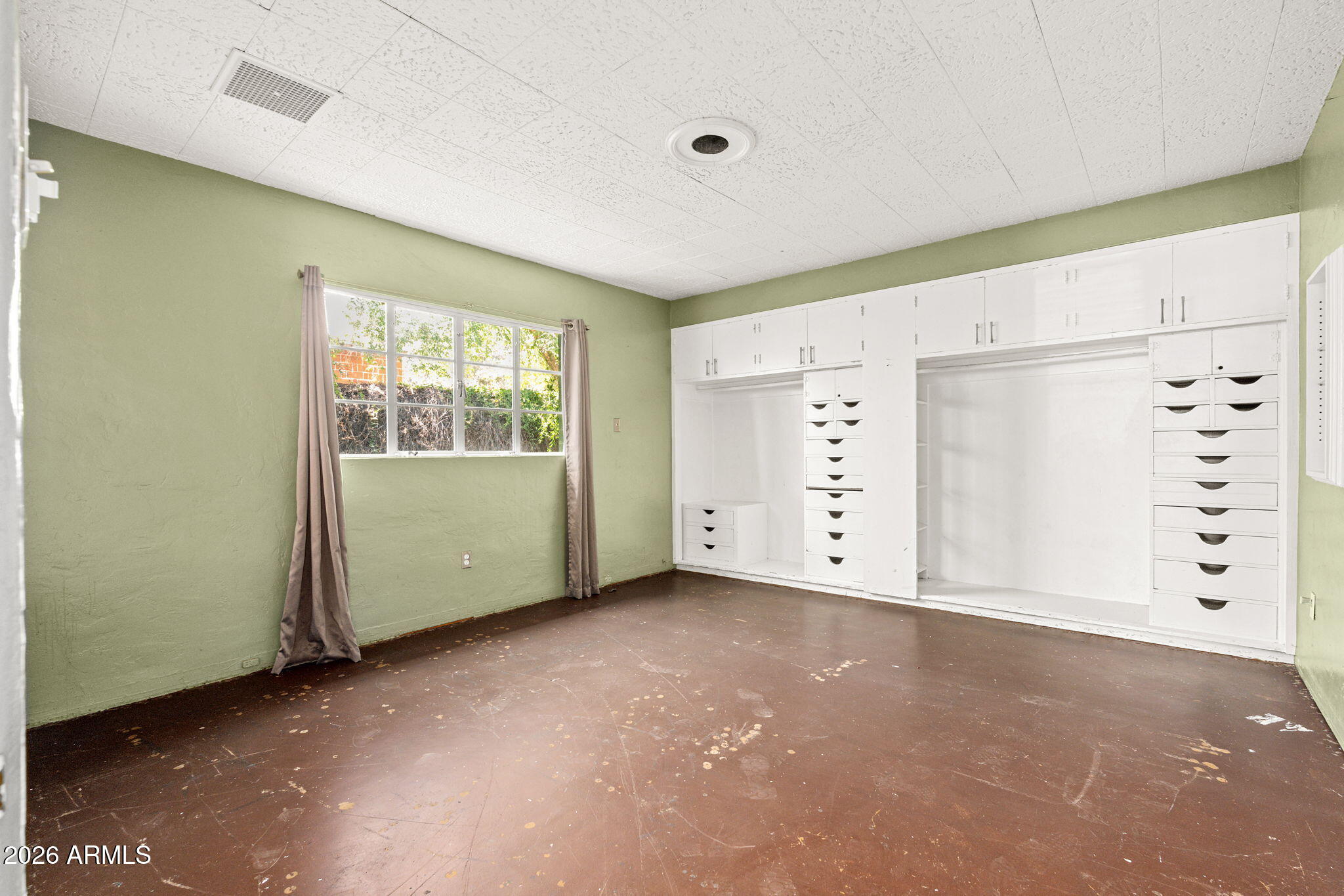 FAIRVIEW HOMES - Residential