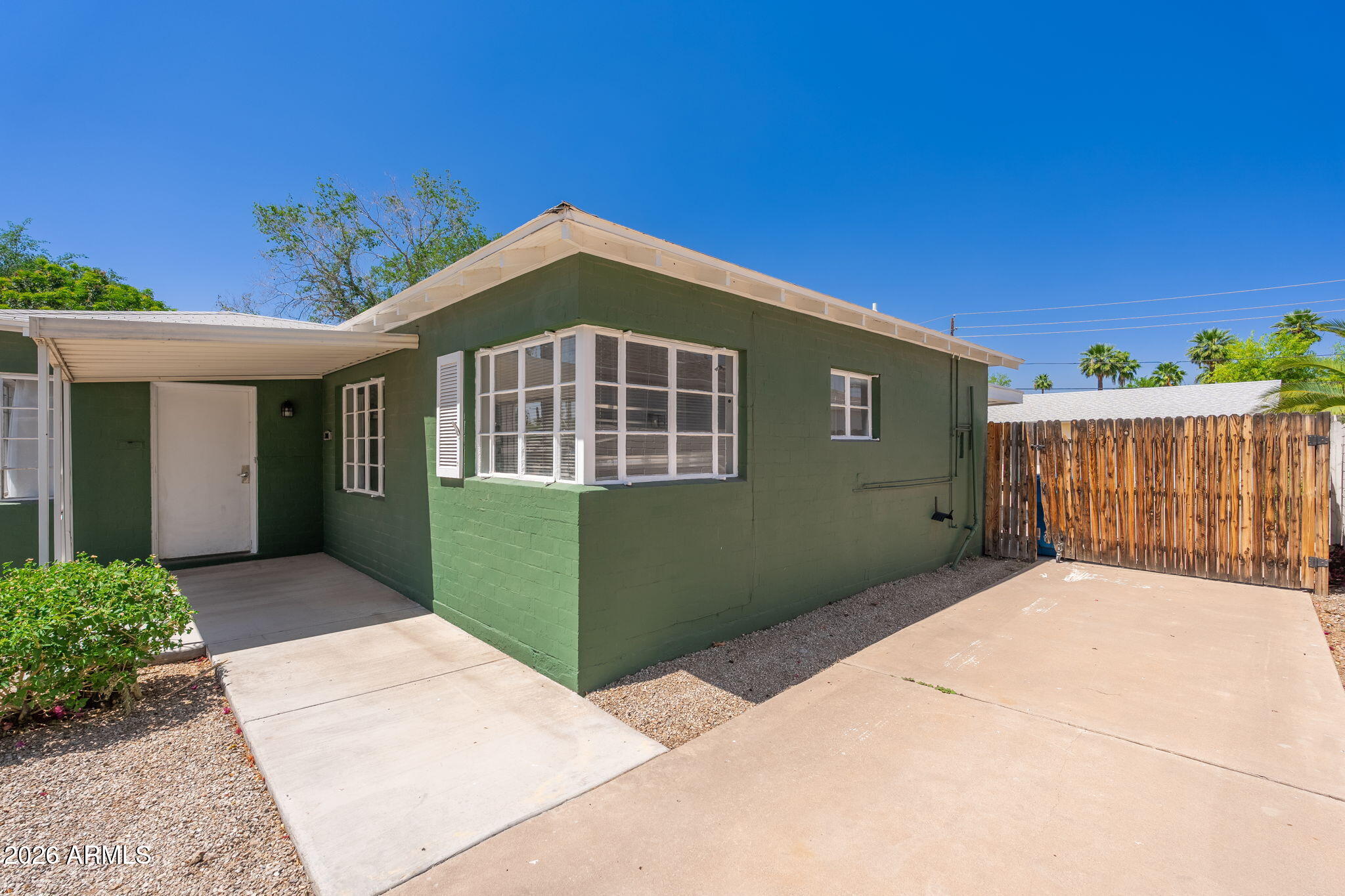FAIRVIEW HOMES - Residential