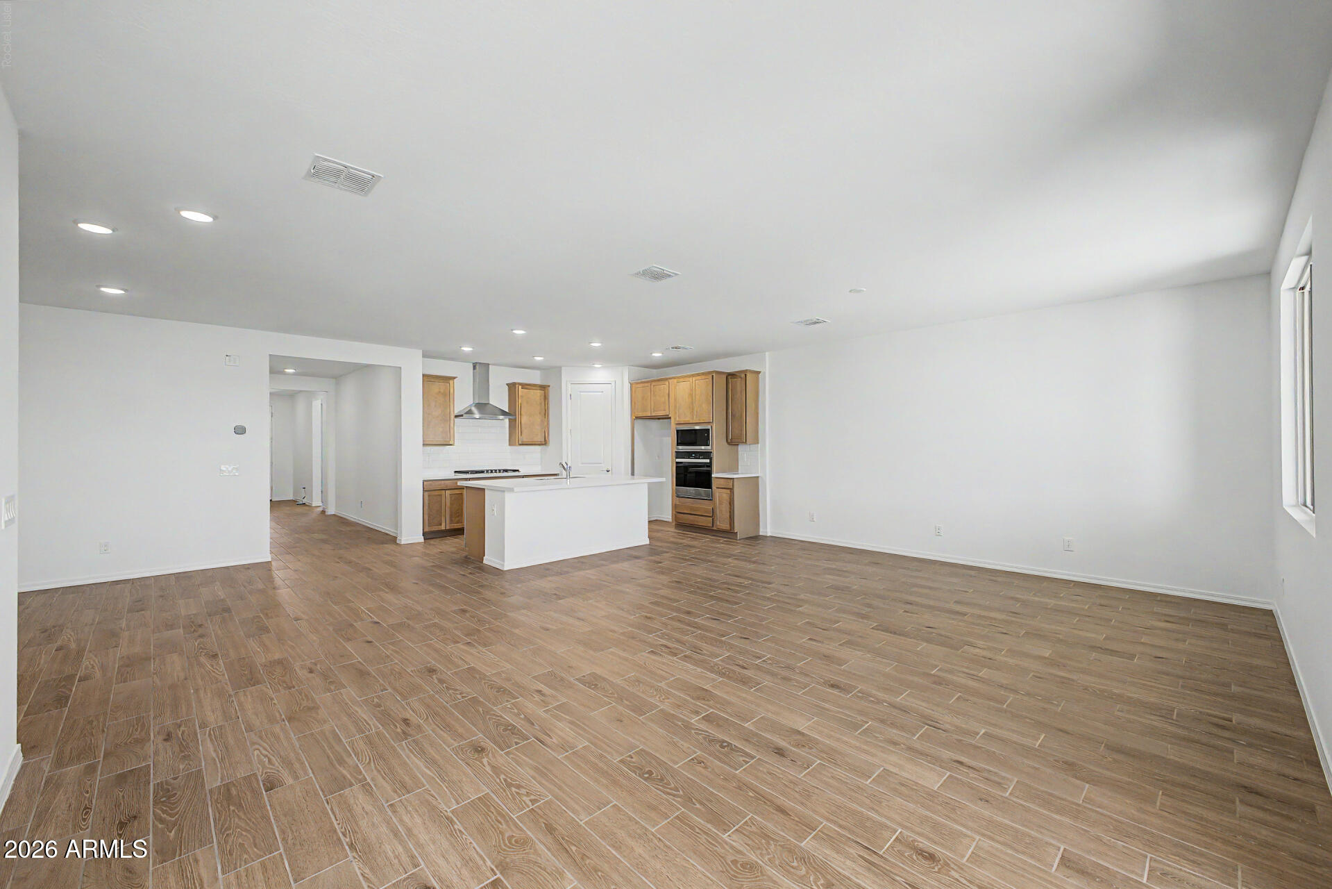 19408 W LOMA Lane