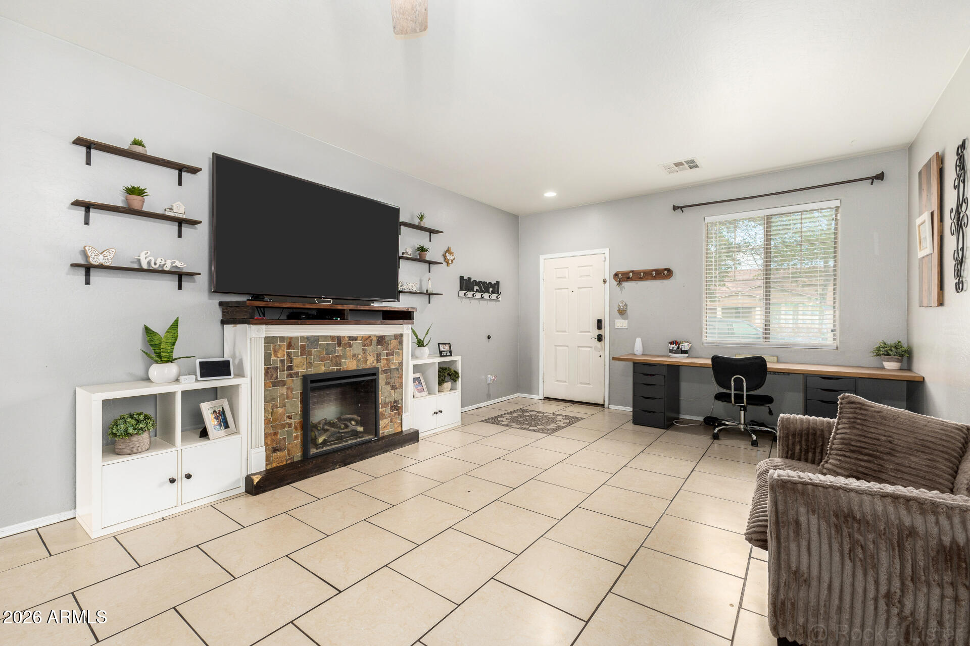 7259 W ST CHARLES Avenue