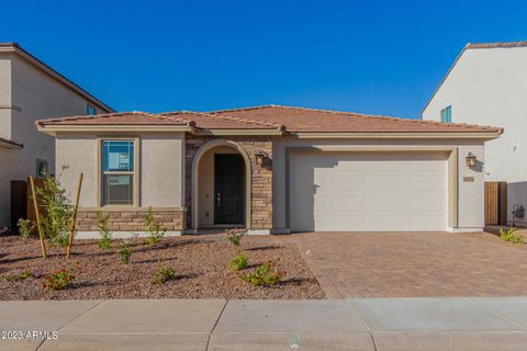 Single Family Residence in Glendale AZ 9008 DENTON Lane.jpg