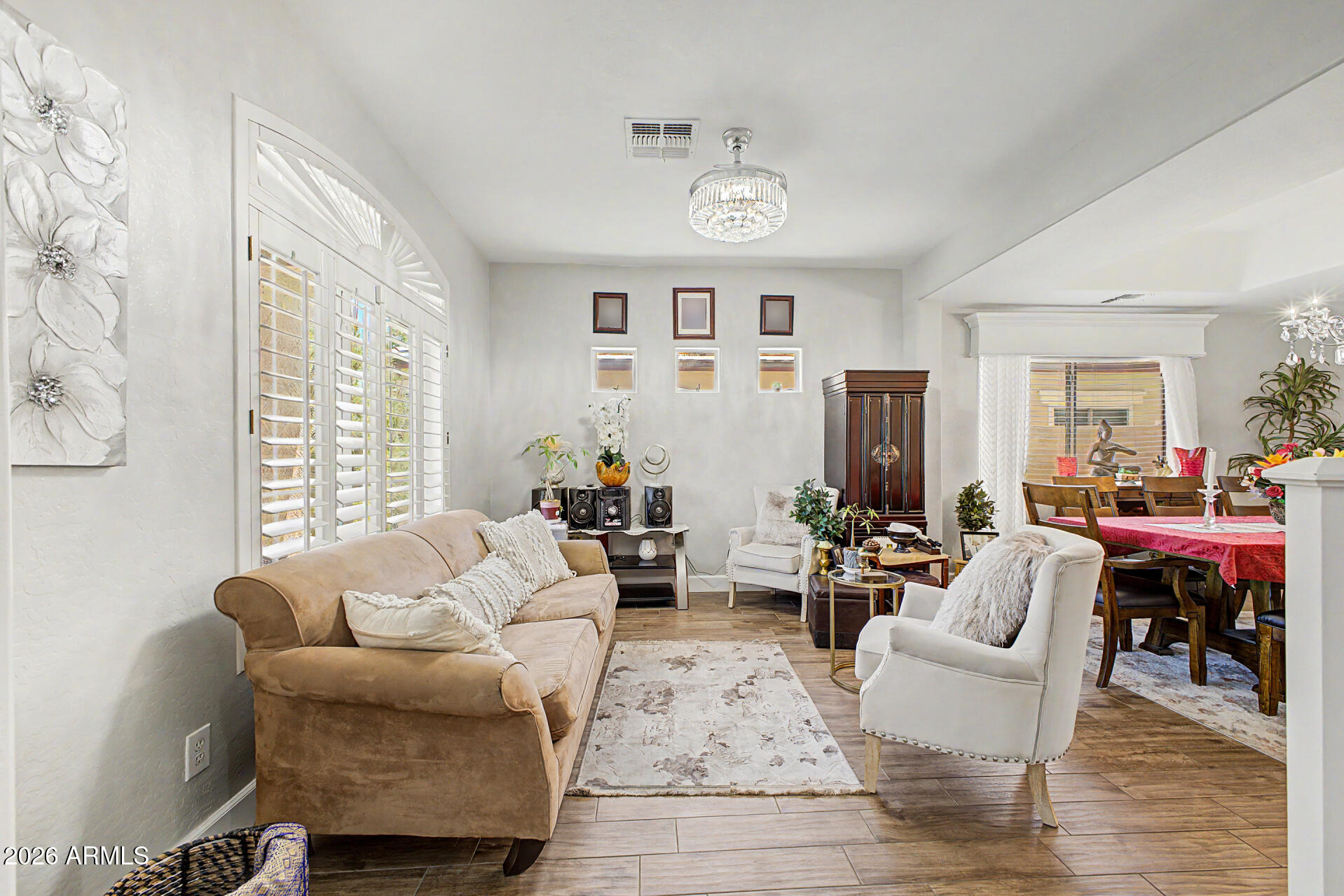 3455 E MAYBERRY Court