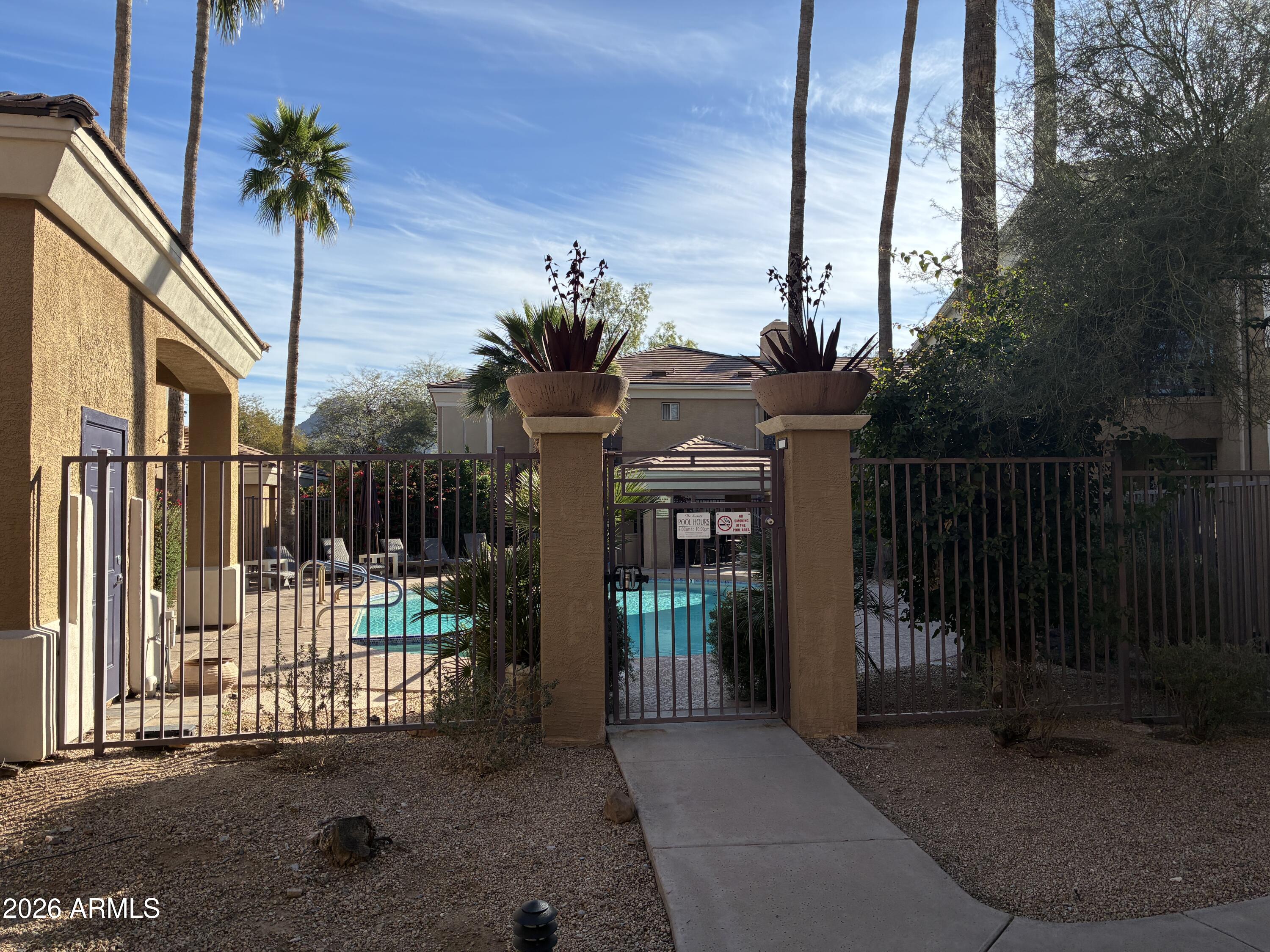 1411 E ORANGEWOOD Avenue 142